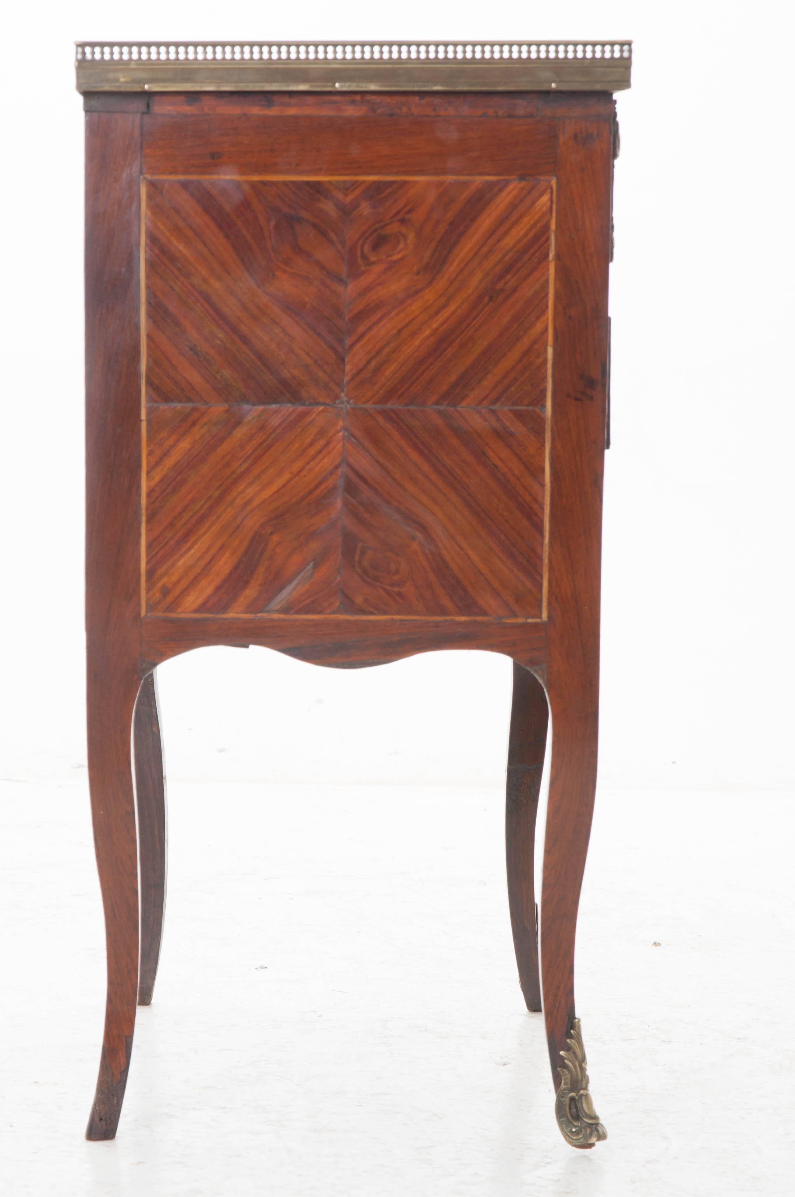 French 19th Century Mahogany Bedside Chest with Inlay and Marble Top 4