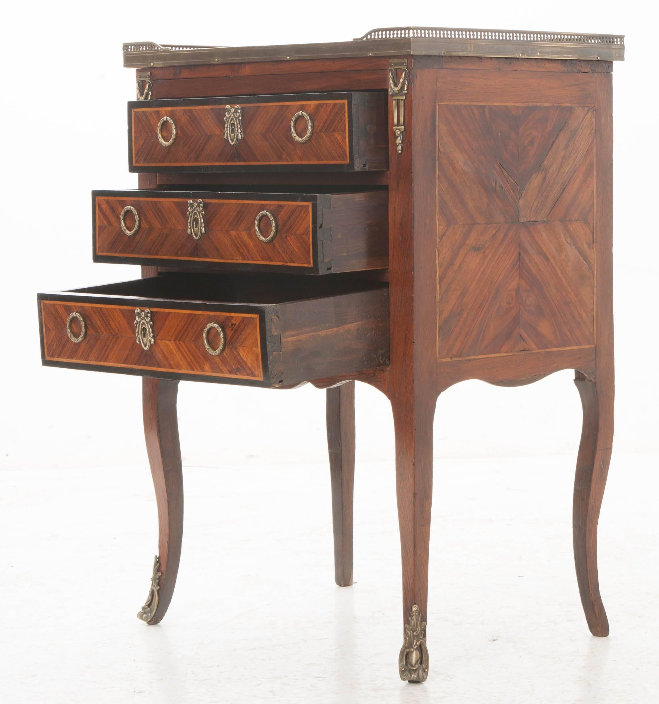 French 19th Century Mahogany Bedside Chest with Inlay and Marble Top 6
