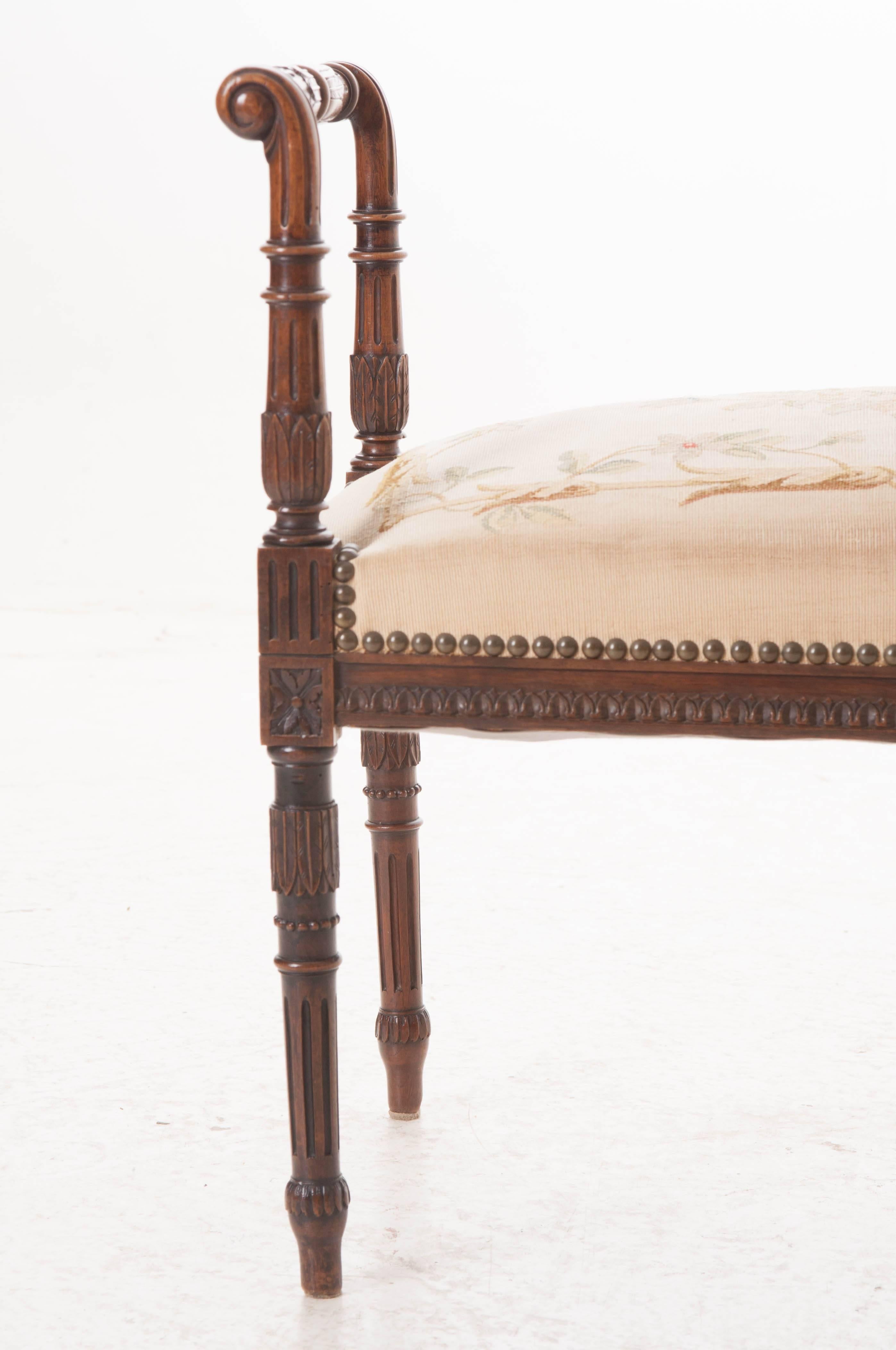 Carved French Early 19th Century Louis XVI Mahogany Window Seat