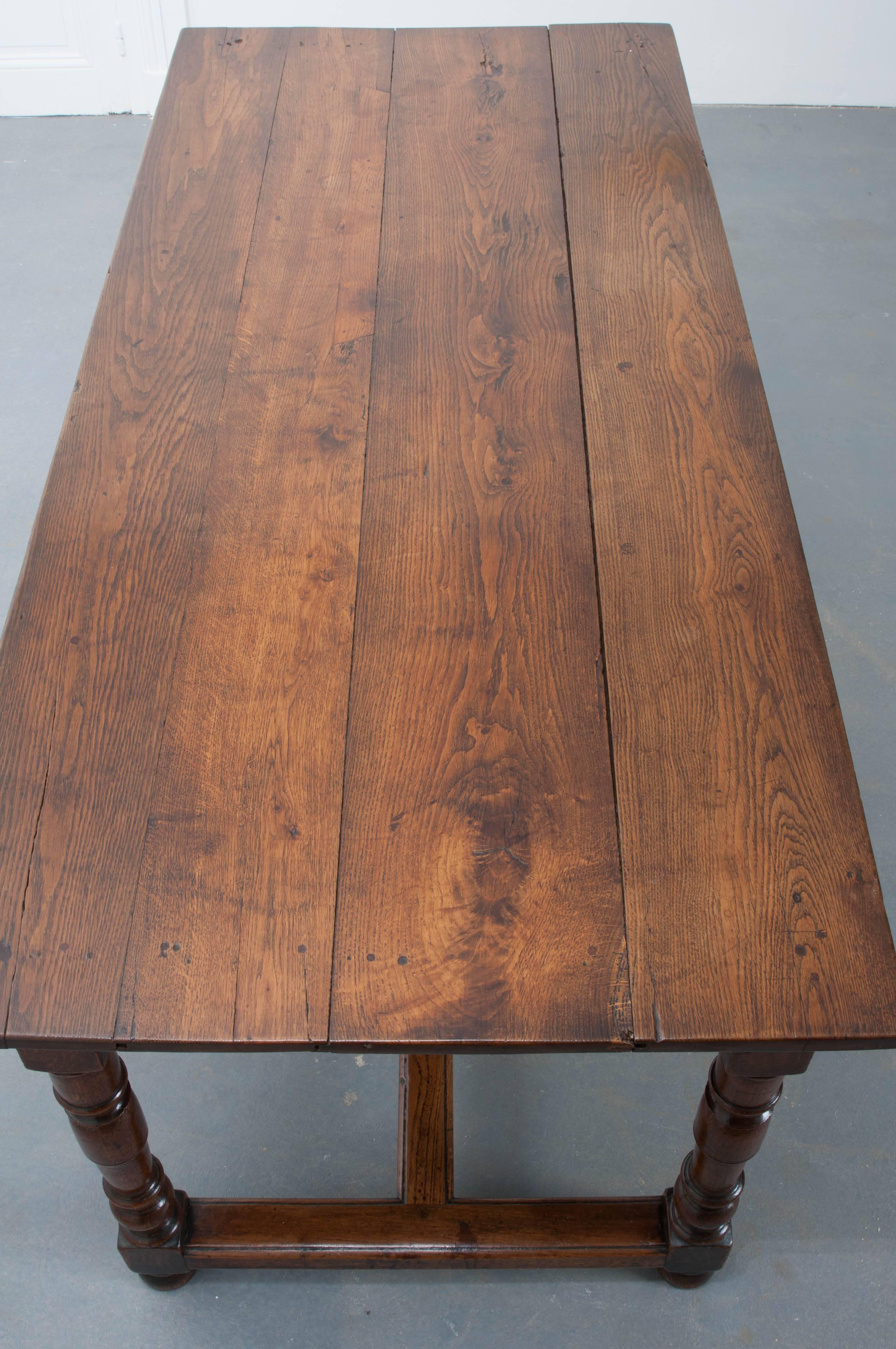 French Early 19th Century Oak Farm Table with Drawer 1