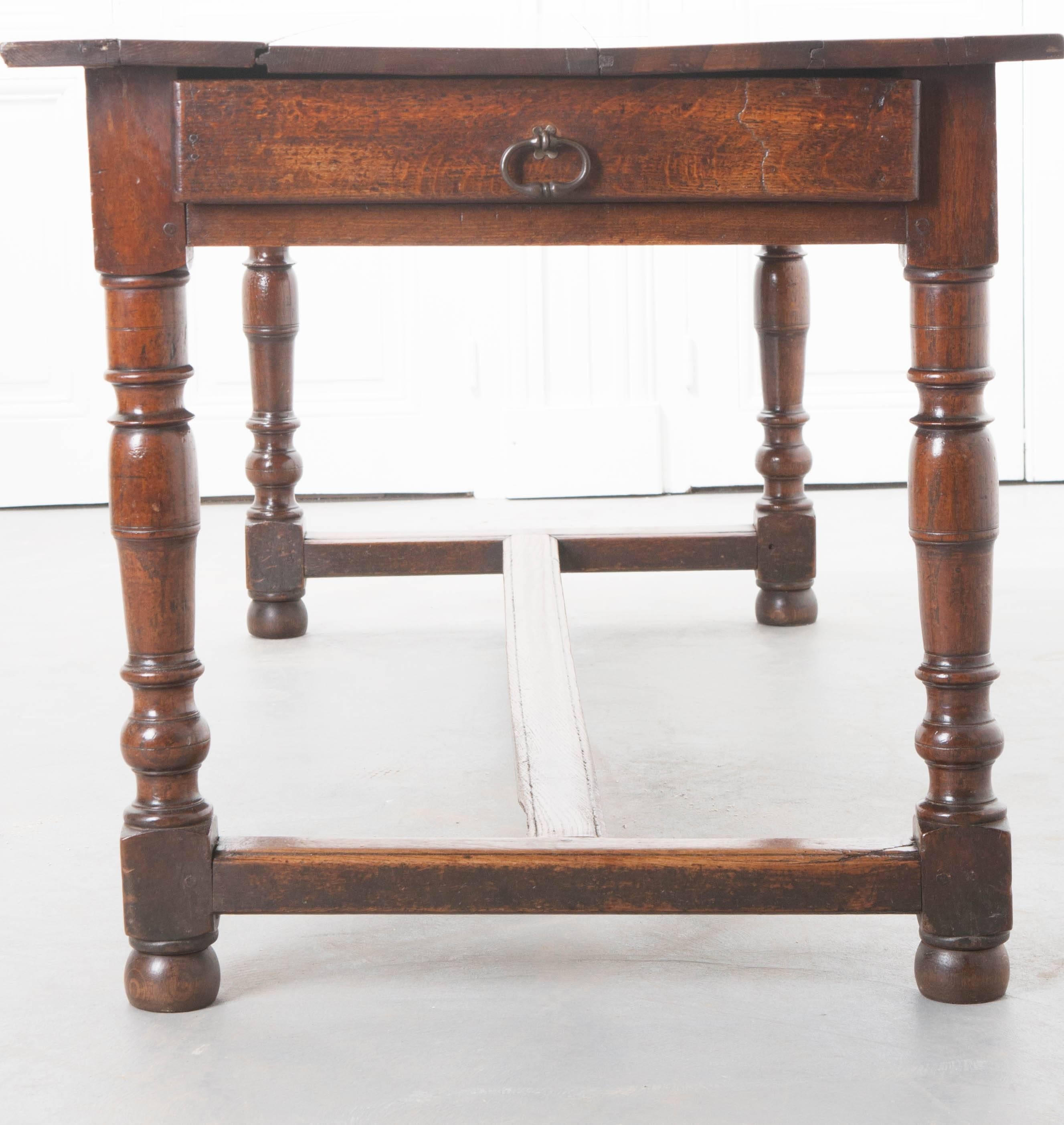 French Early 19th Century Oak Farm Table with Drawer 3