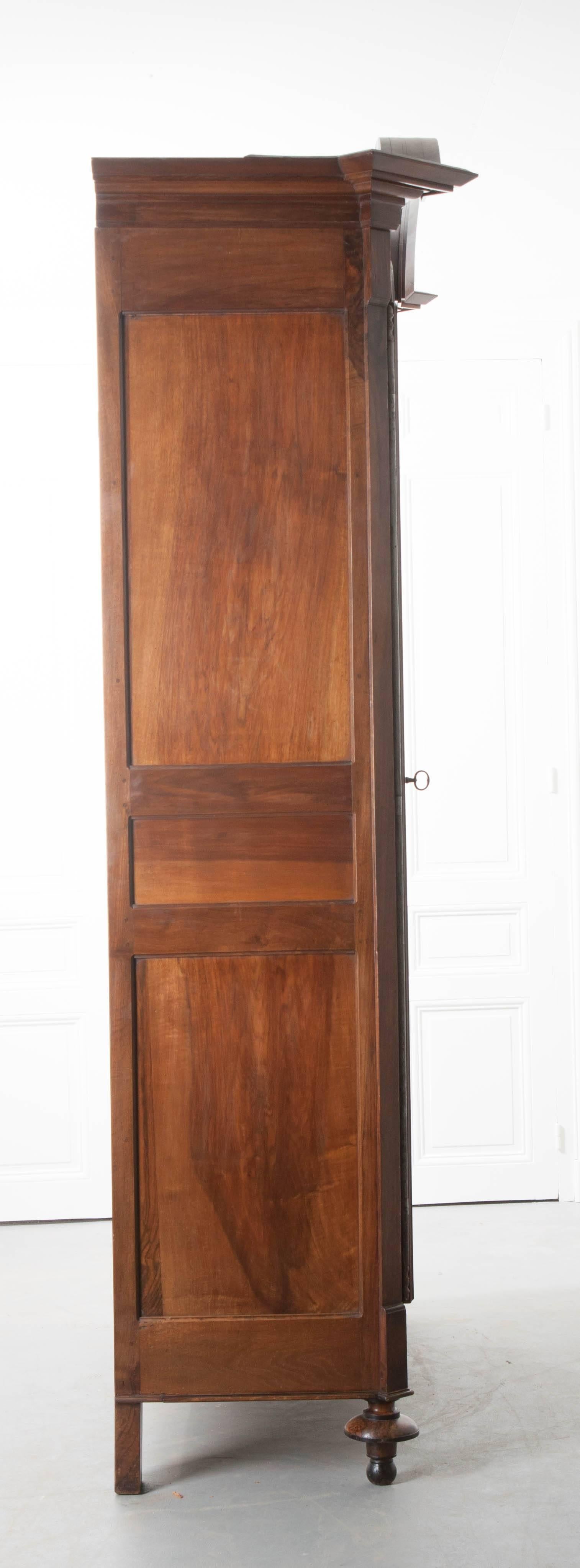 French Early 19th Century Grand Walnut Armoire 4