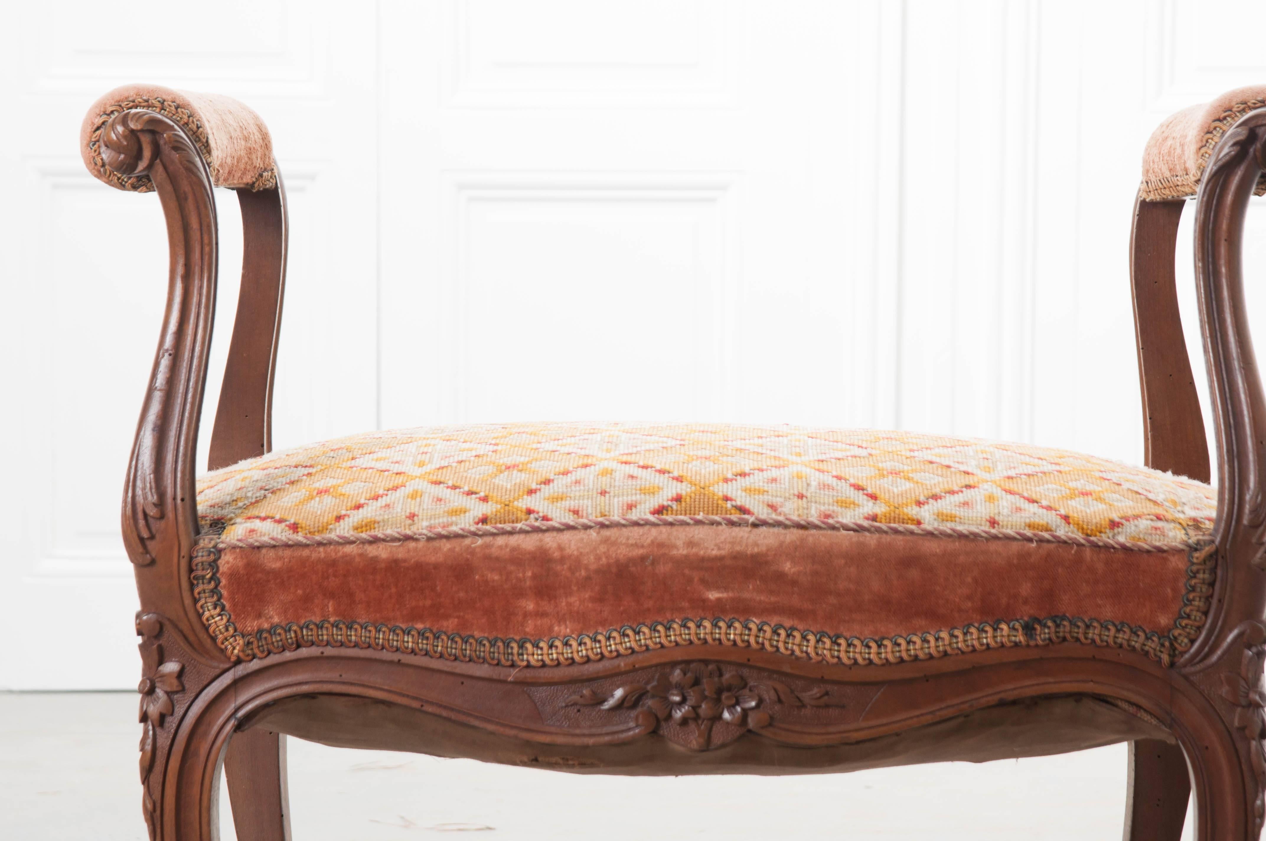 French 19th Century Louis XV-Style Walnut Tapestry Seat 5