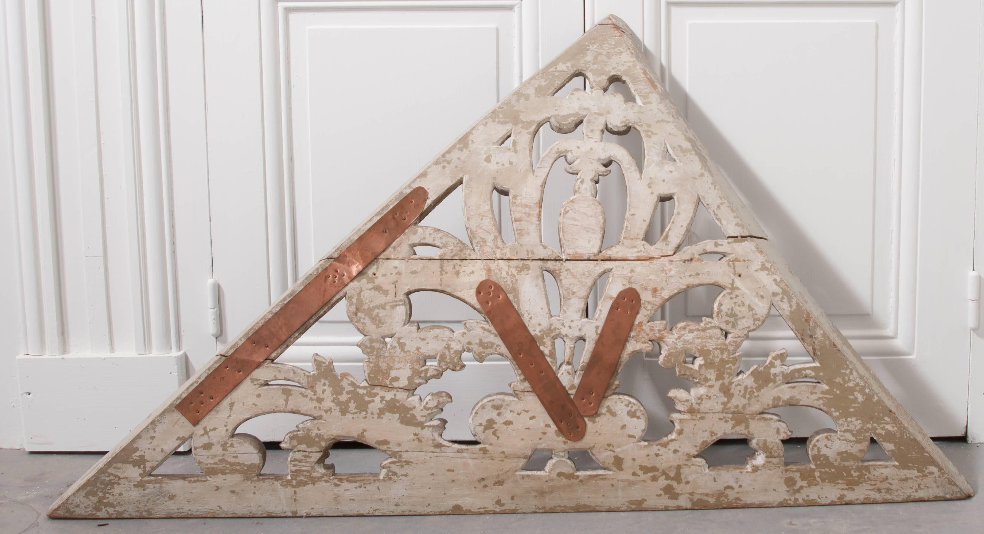 18th Century Swedish Carved Stairwell Ornament For Sale 1