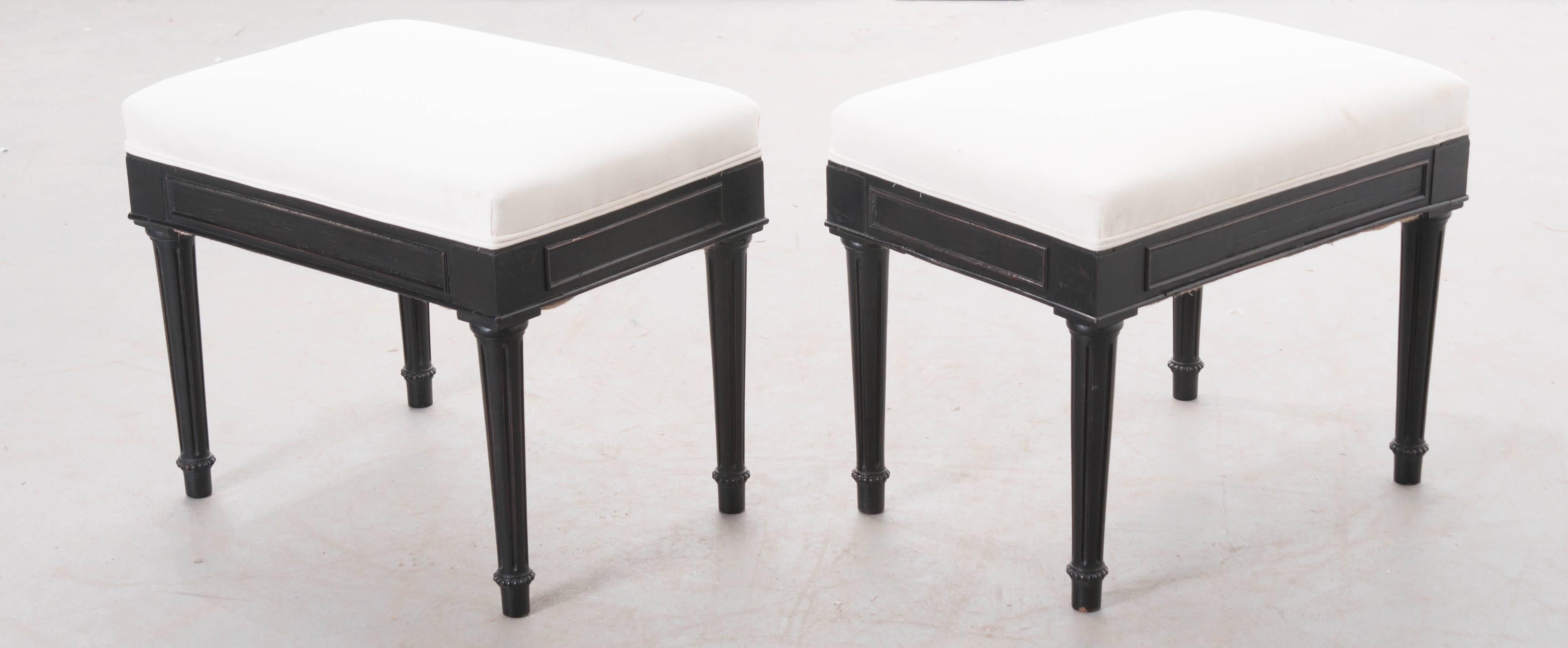 Early 20th Century English Ebony Stools In Good Condition In Baton Rouge, LA
