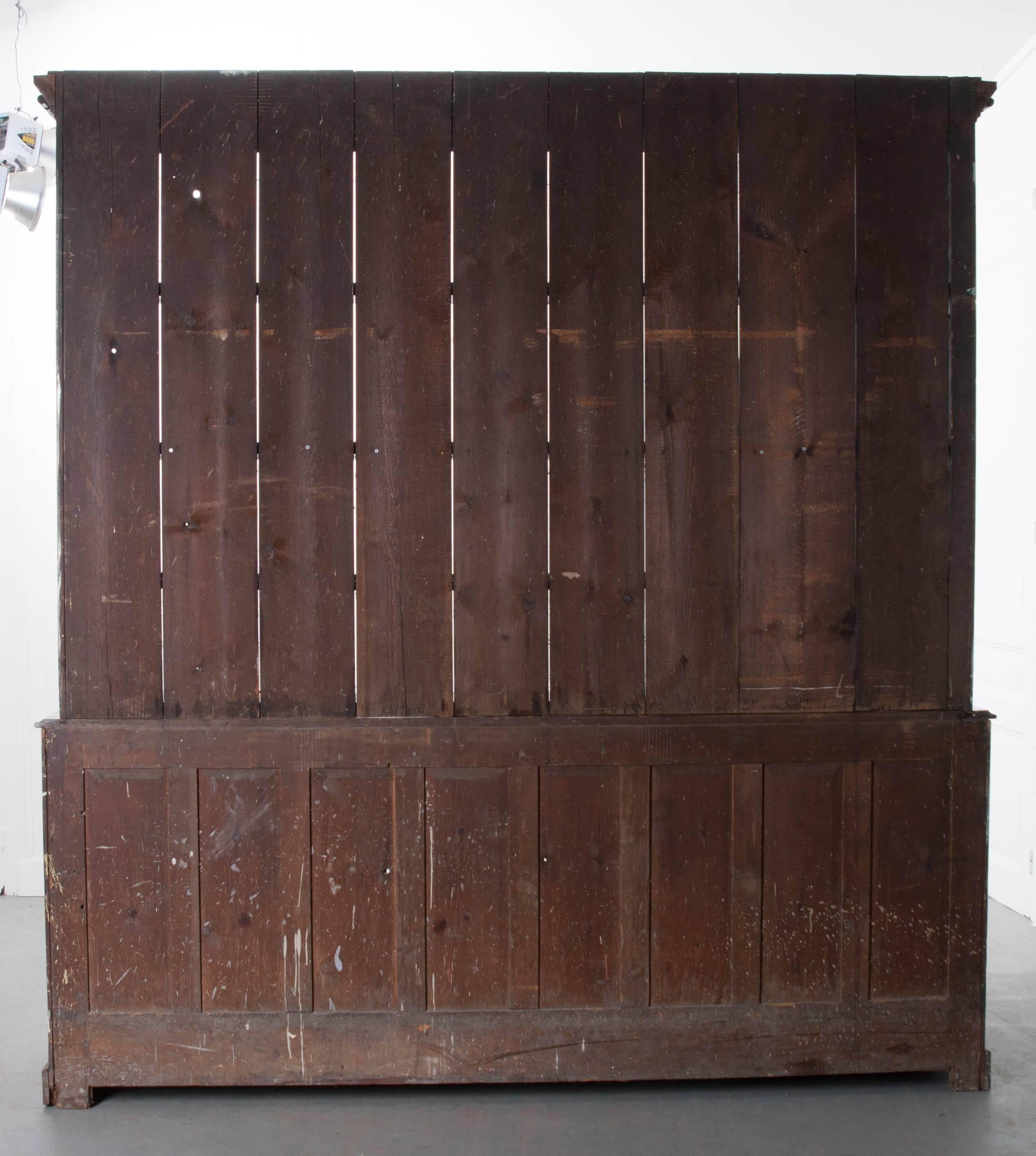 English Early 19th Century Pine Dresser with Potboard 6