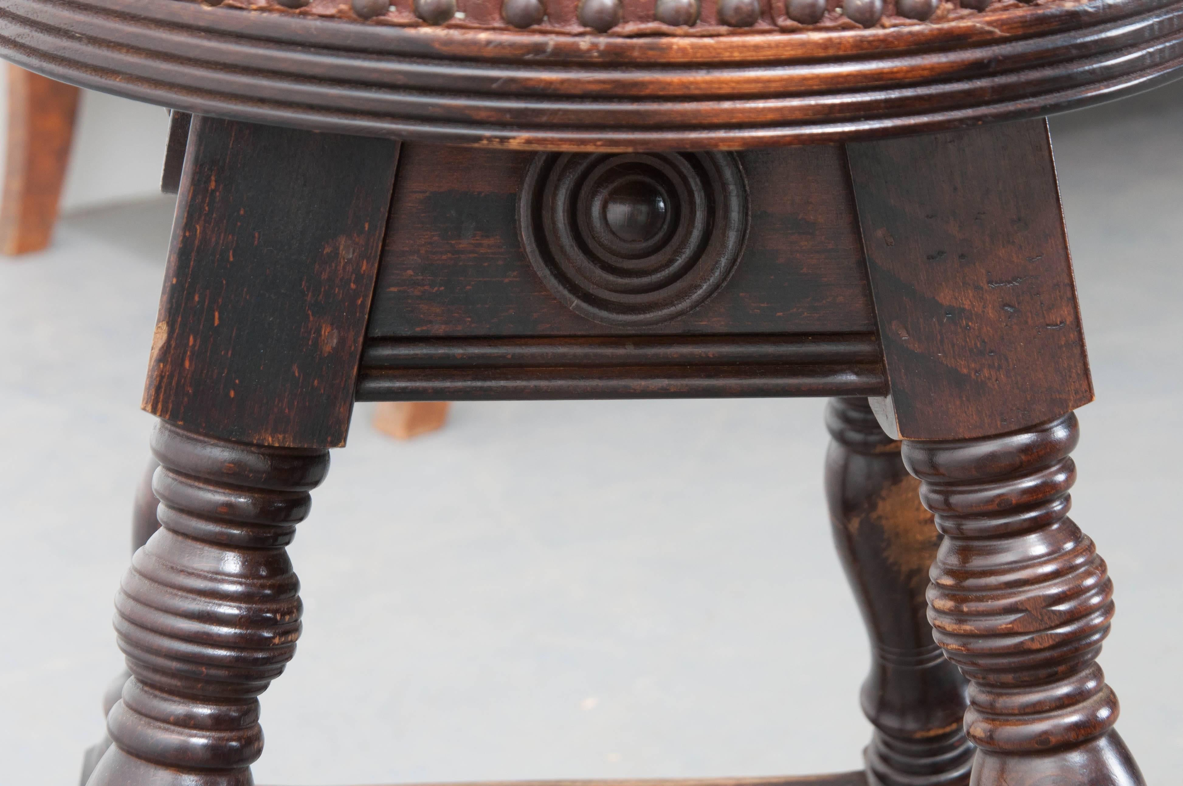 Pair of Late 19th Century English Oak Leather Top Pub Stools 4