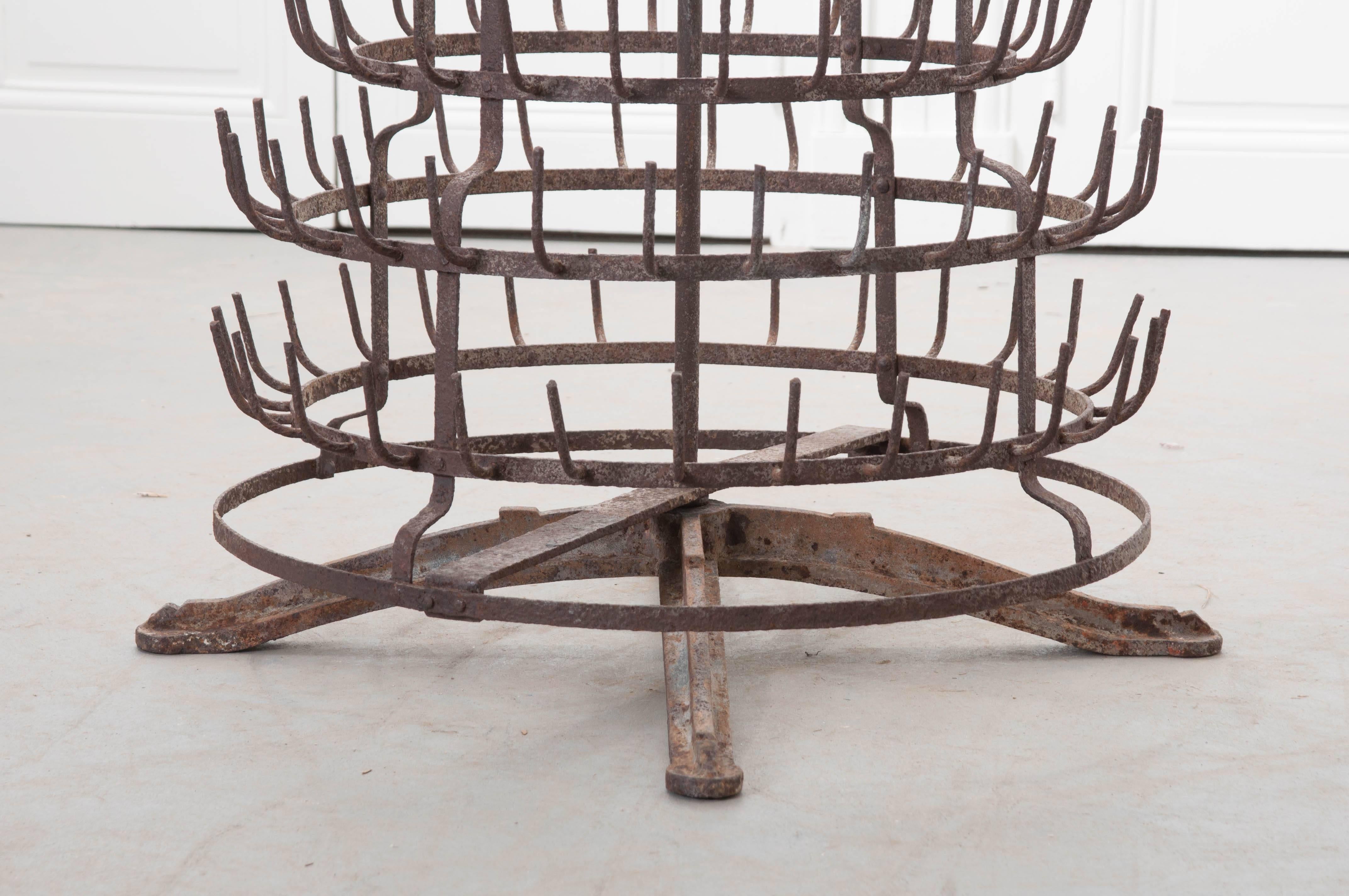French Late 19th Century Tall Spinning Bottle Drying Rack In Good Condition In Baton Rouge, LA