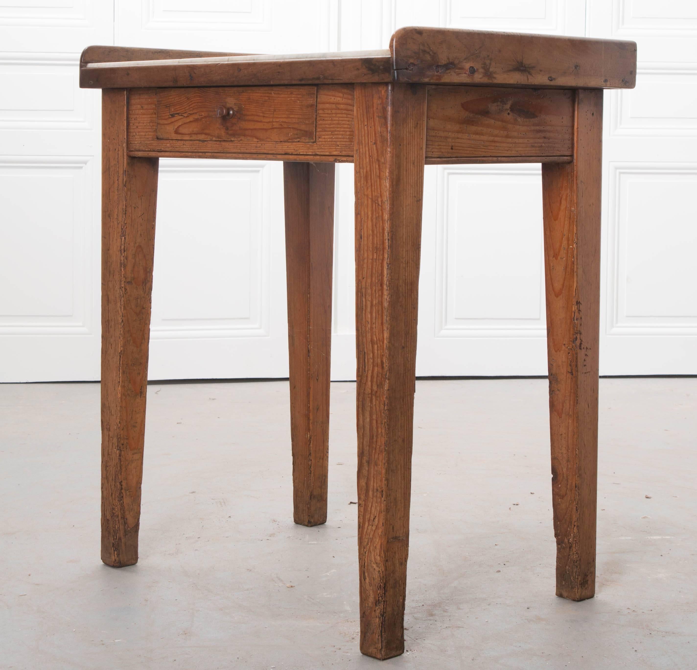 19th Century English Pine and Marble Butcher's Table In Good Condition In Baton Rouge, LA