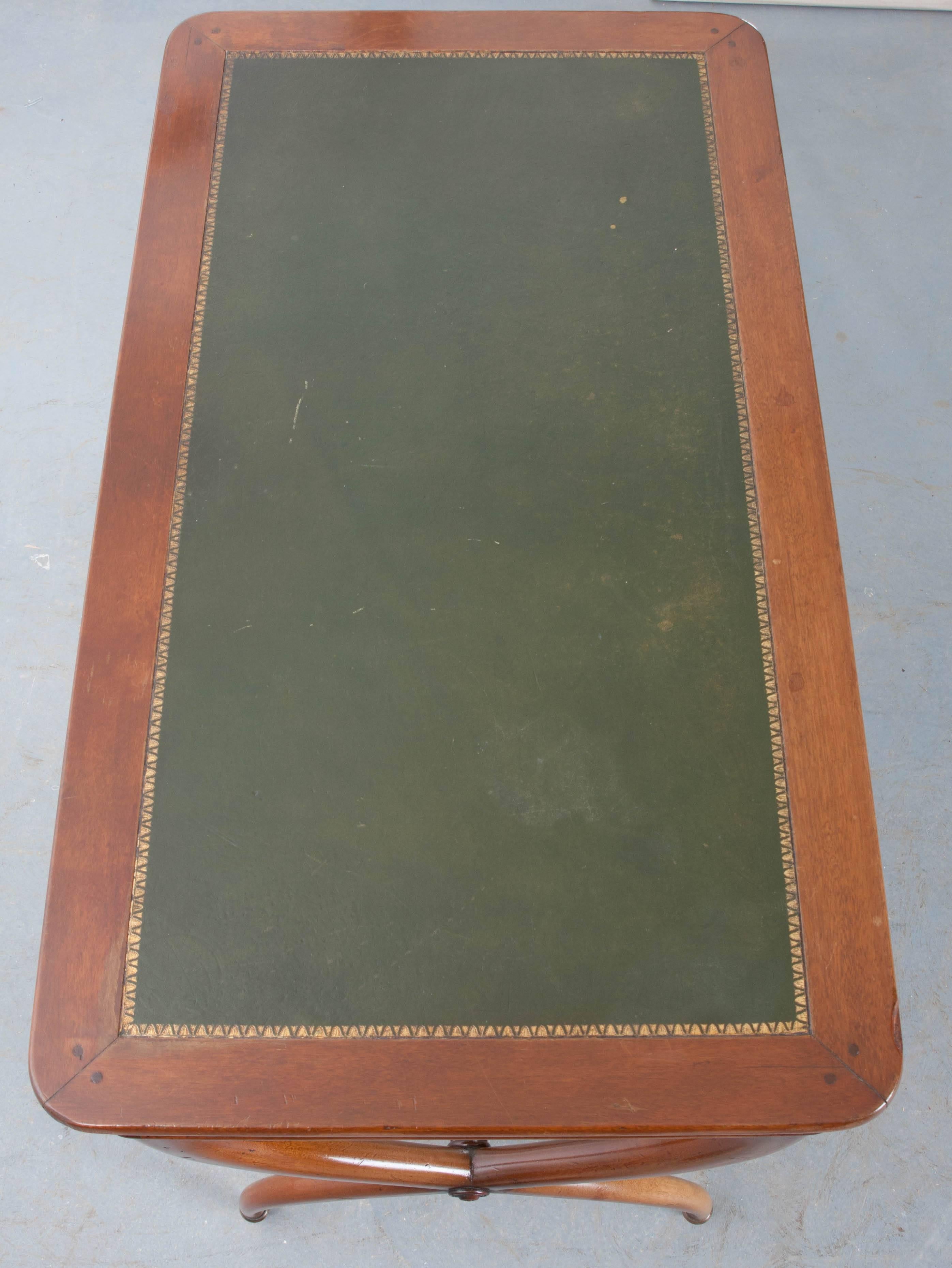 English 19th Century Regency Leather Top Mahogany Desk 2