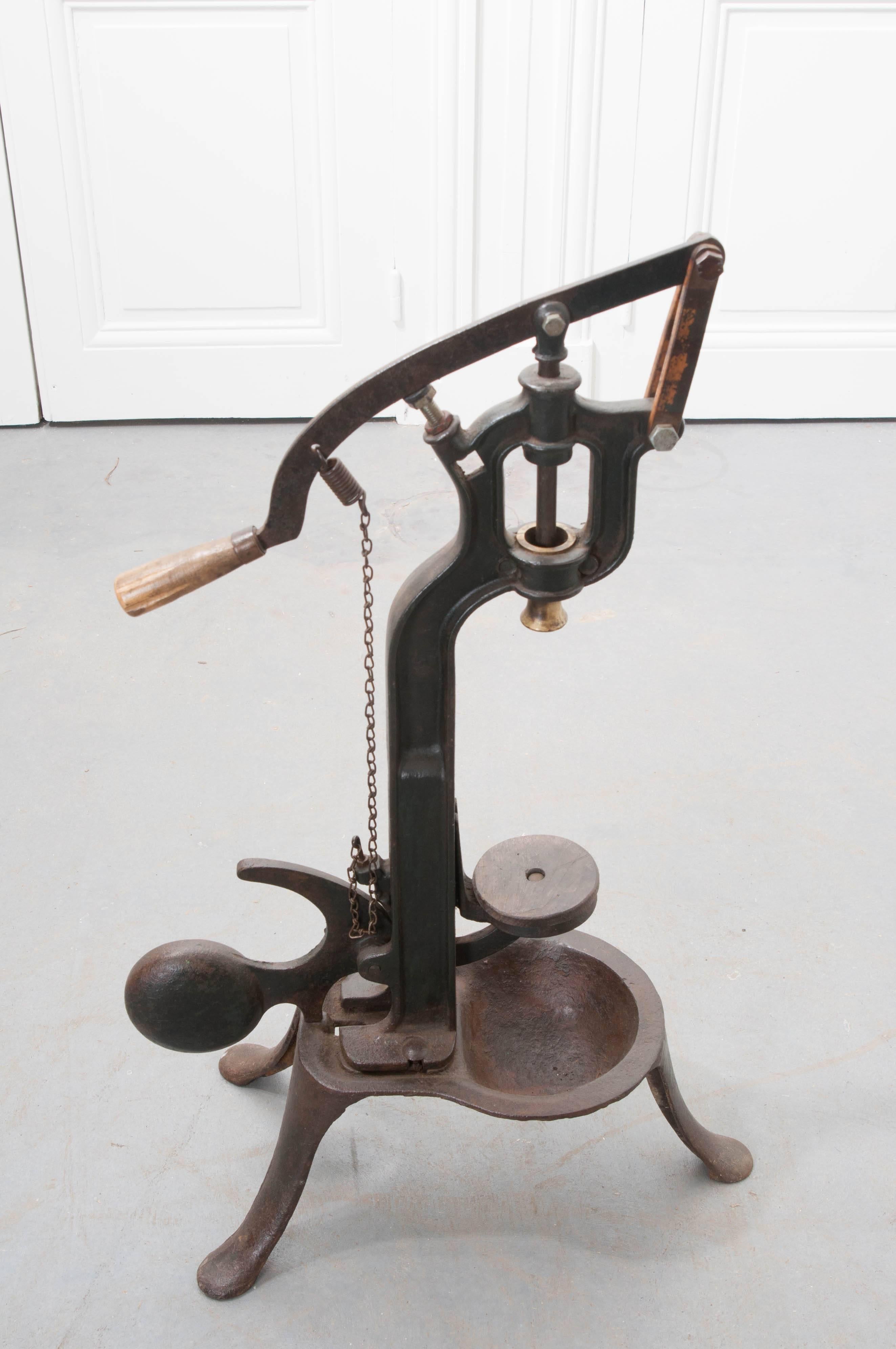 19th Century French Wine Corker In Good Condition In Baton Rouge, LA