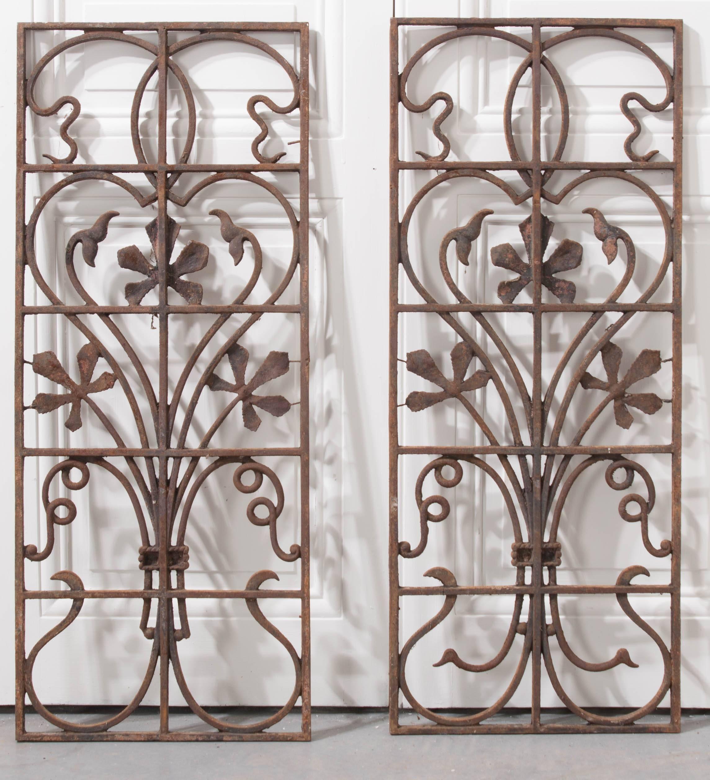 Pair of Early 20th Century Art Nouveau Wrought Iron Panels 2