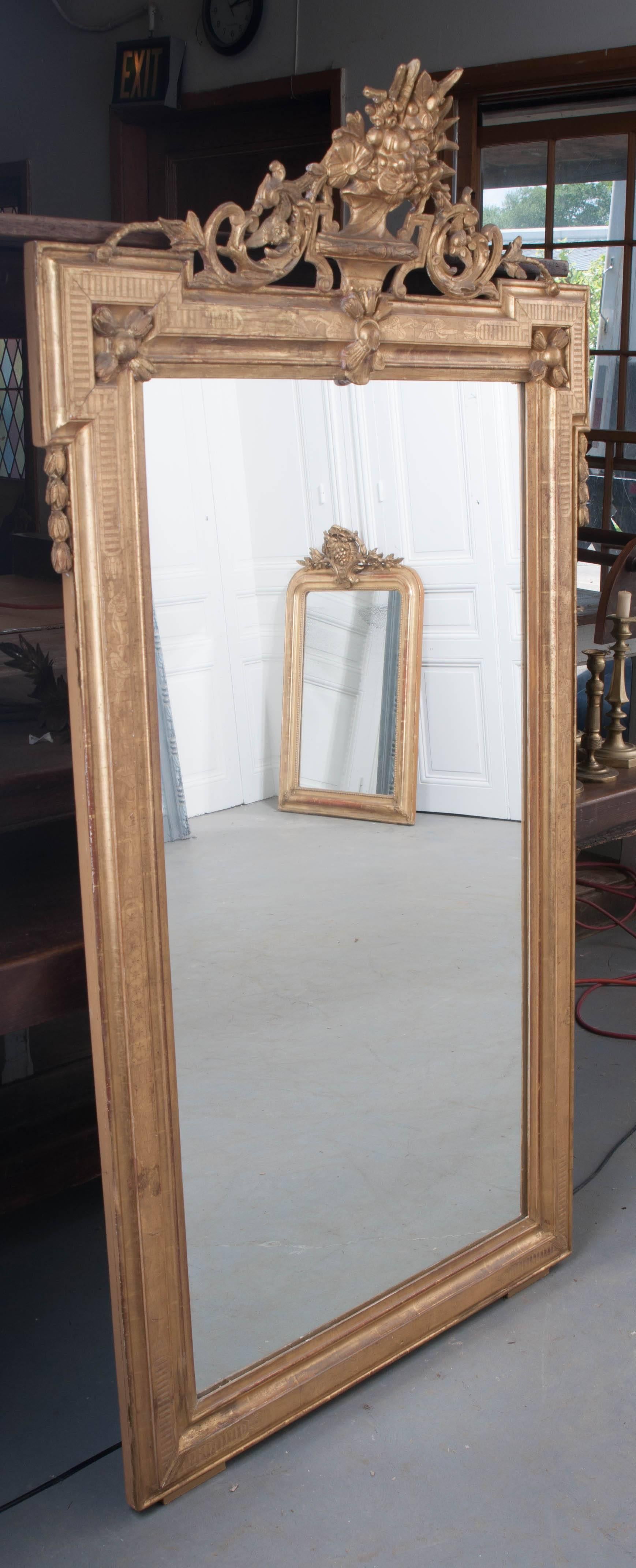 French 19th Century Transitional Gold Gilt Mirror 5