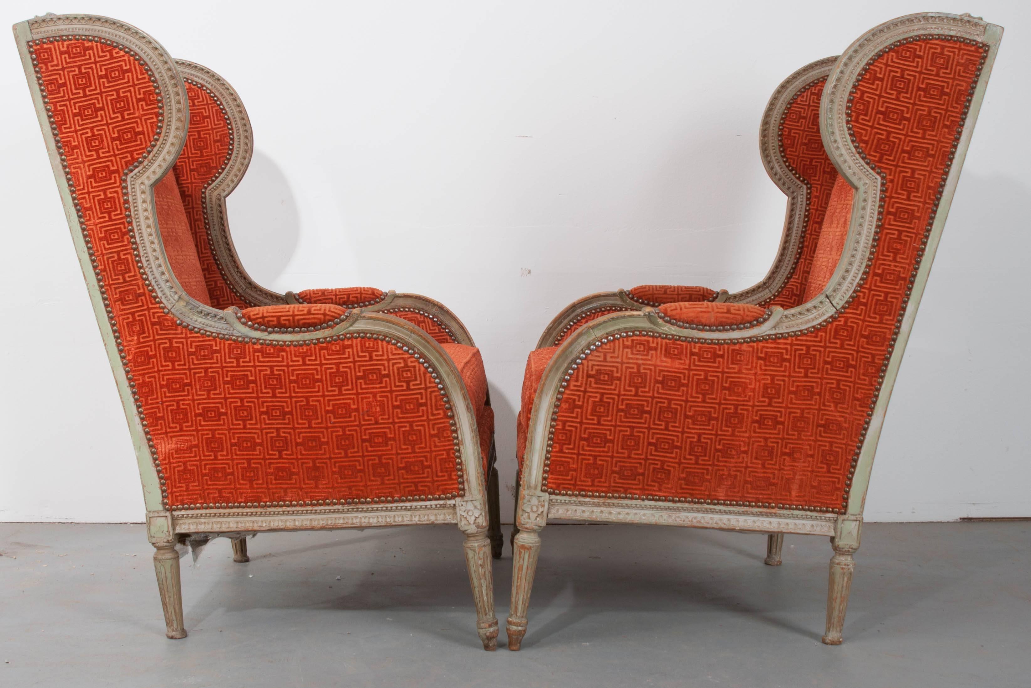 Pair of French 19th Century Louis XVI Wingback Bergères In Good Condition In Baton Rouge, LA