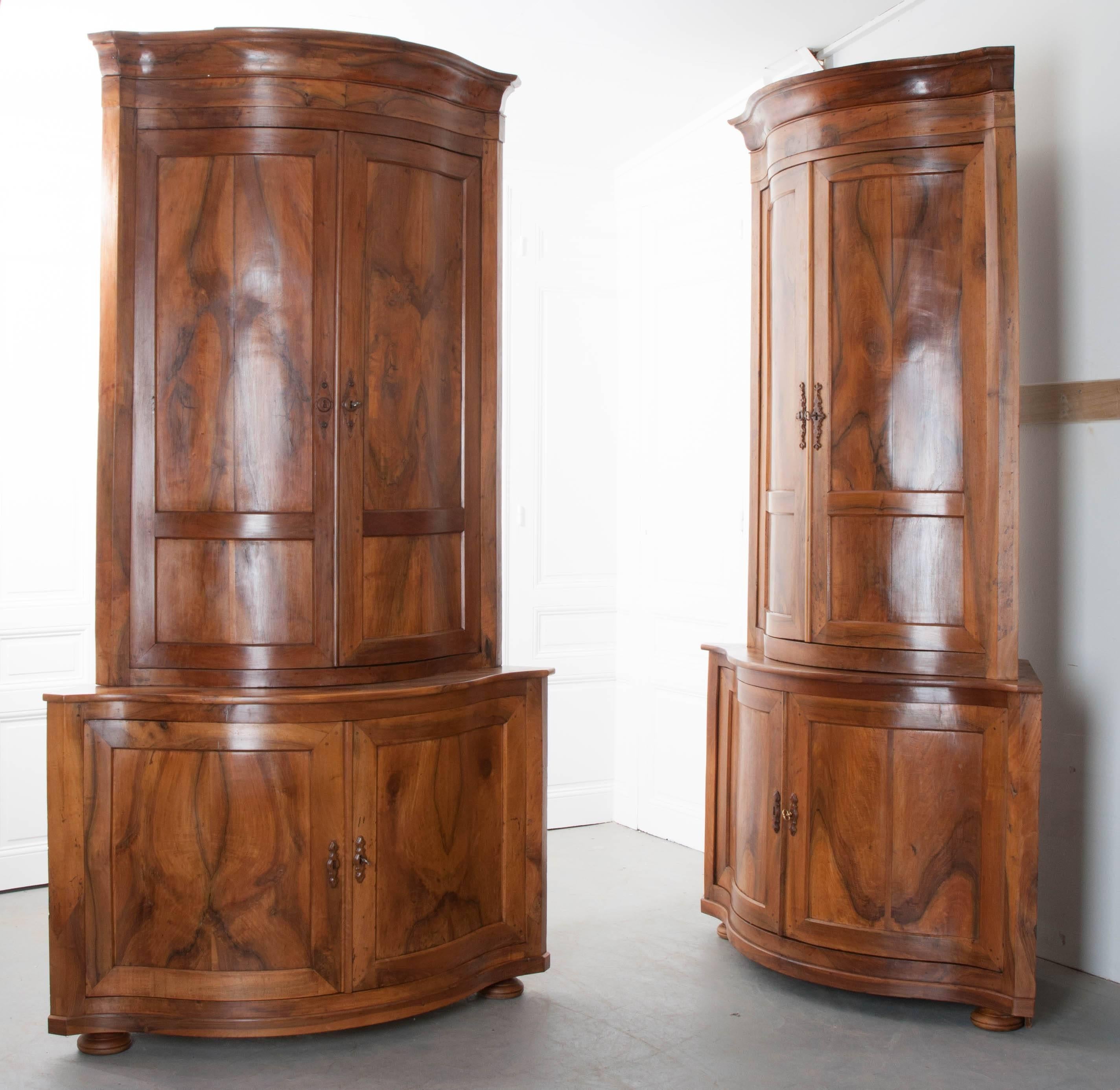 Pair of French 19th Century Walnut Corner Cabinets 1