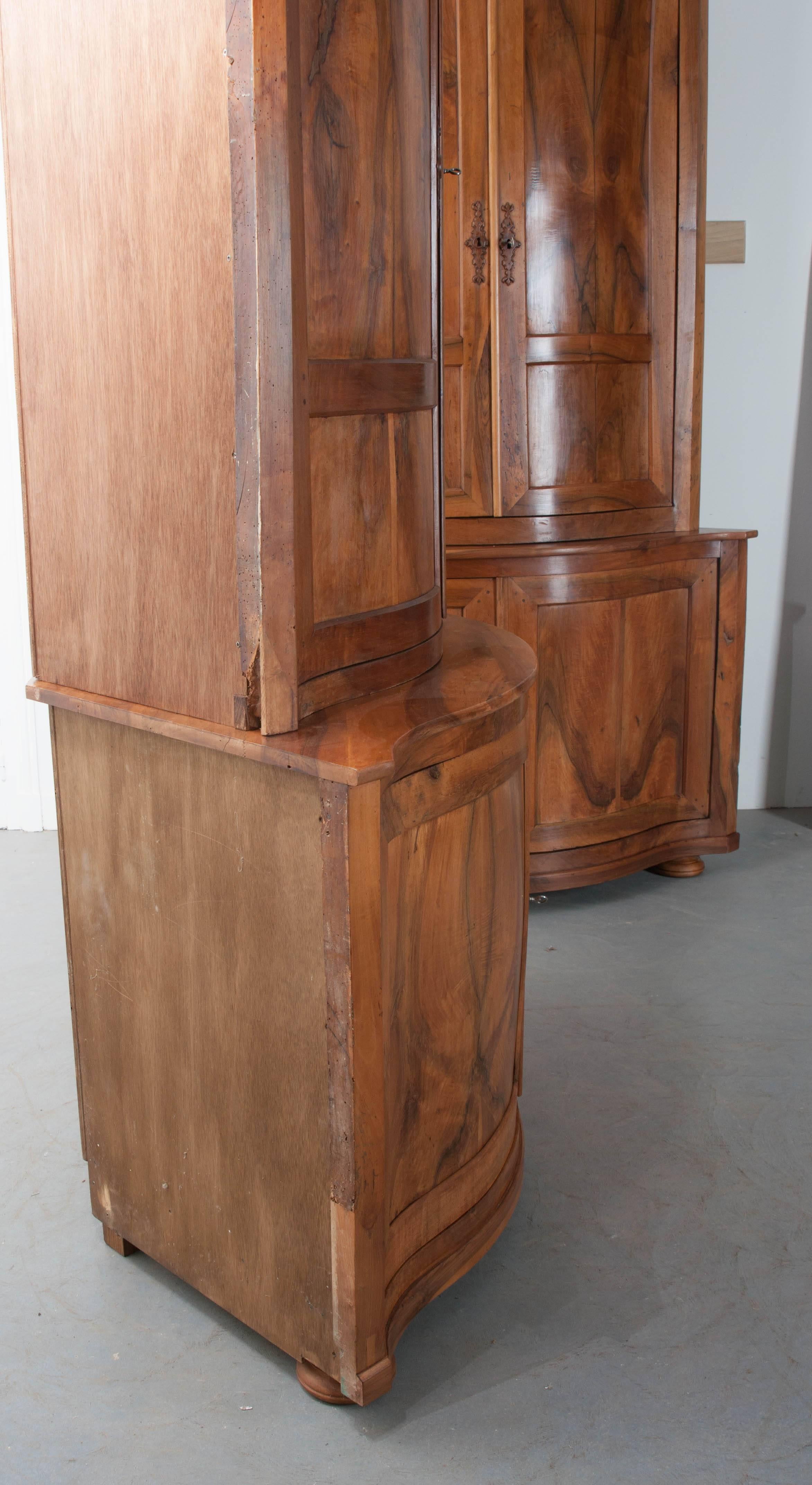 Pair of French 19th Century Walnut Corner Cabinets 7