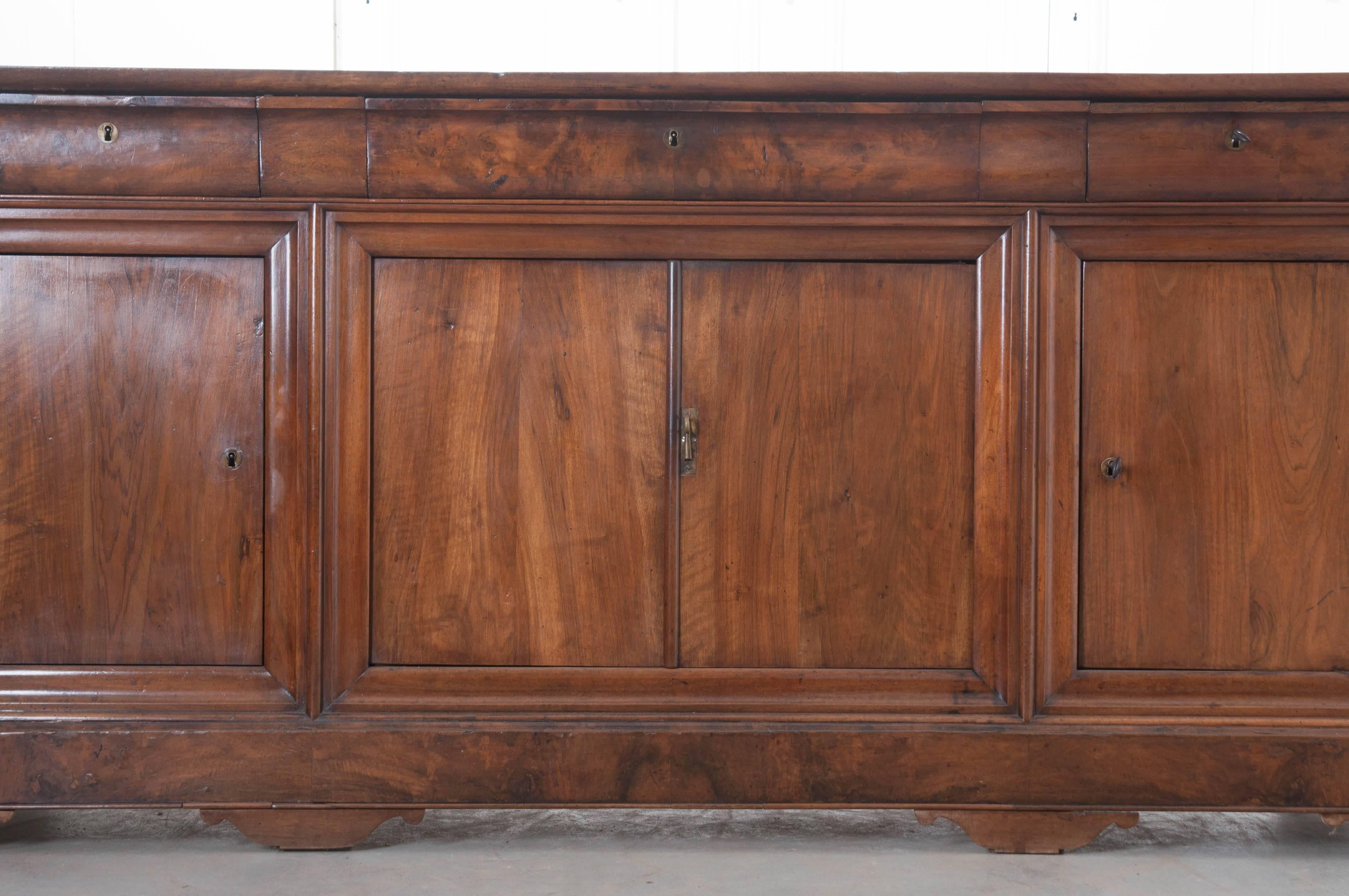 French 19th Century Walnut Louis Philippe Enfilade In Good Condition In Baton Rouge, LA