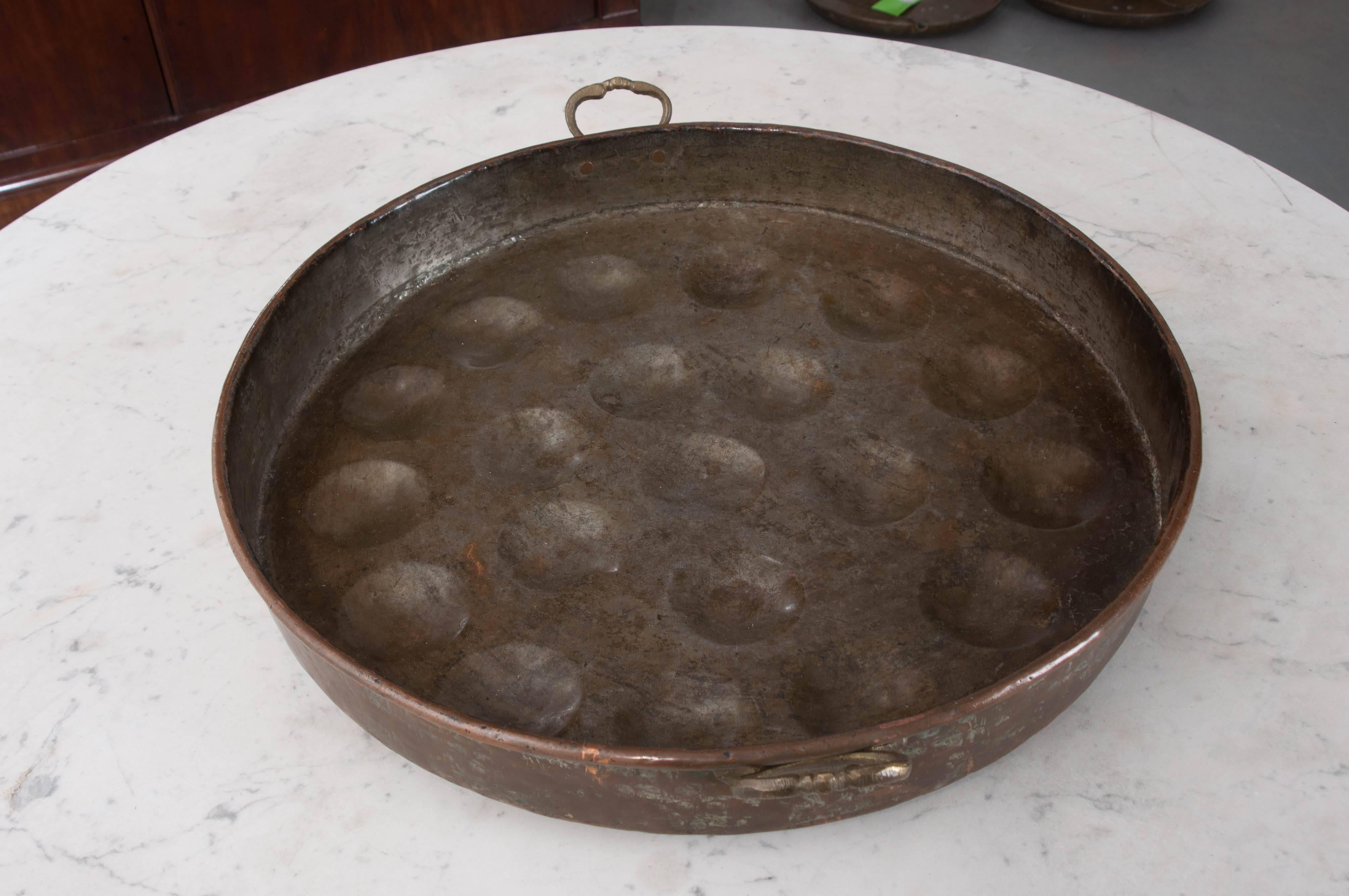 French Early 19th Century Copper Egg Bassine In Good Condition In Baton Rouge, LA