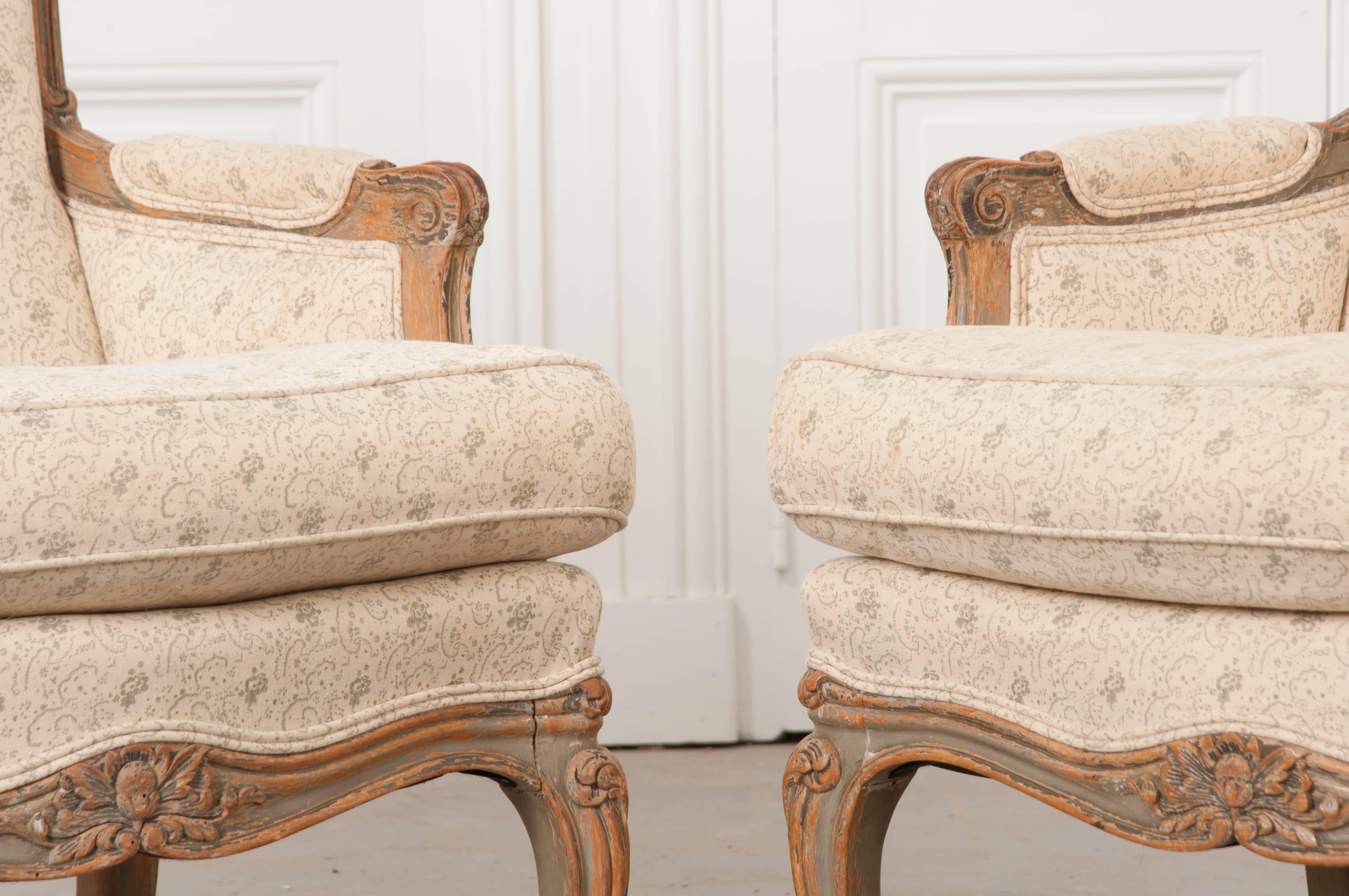 Linen Pair of 19th Century French Louis XV Bergères