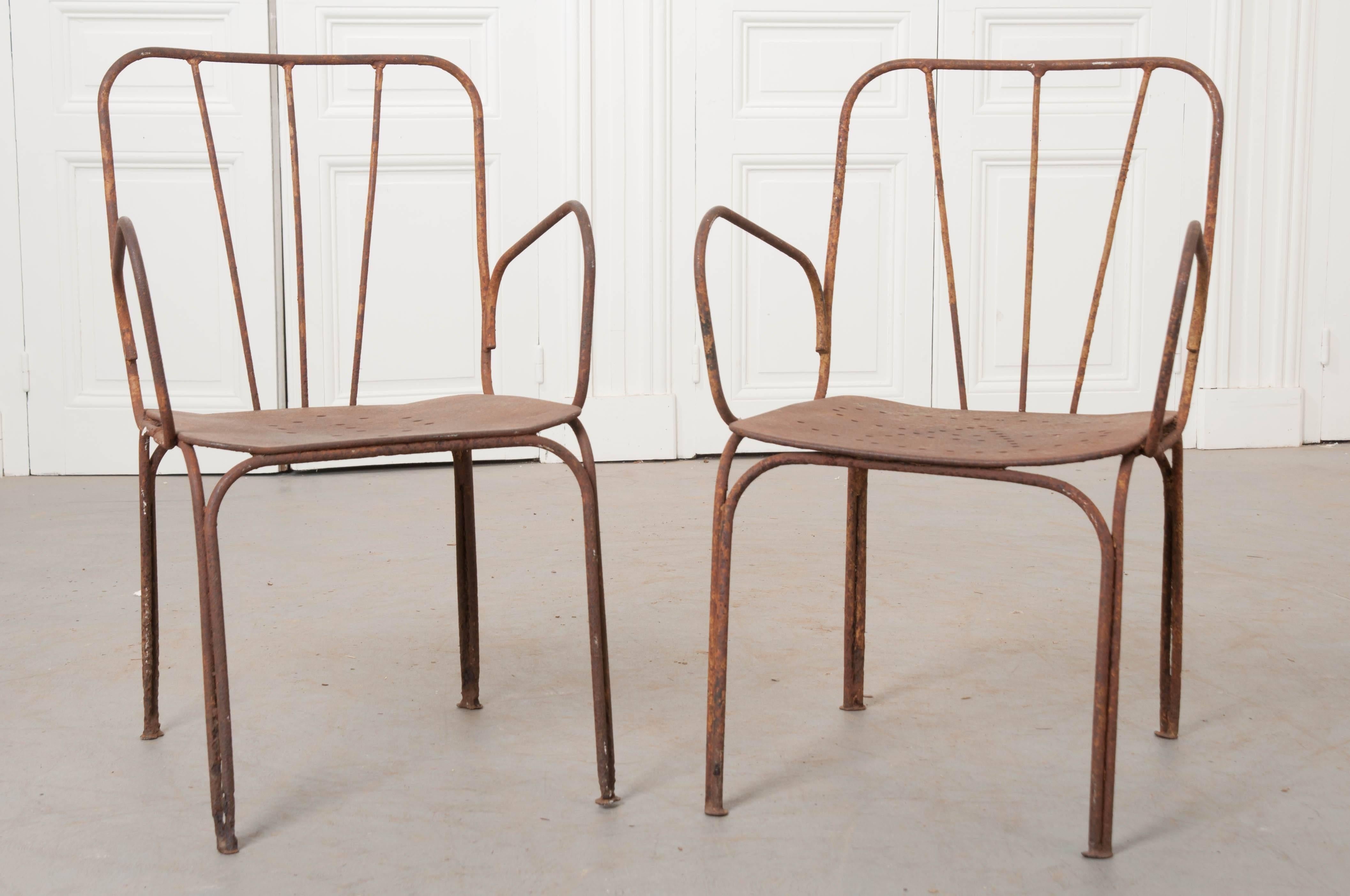 Pair of Early 20th Century French Metal Chairs In Distressed Condition In Baton Rouge, LA