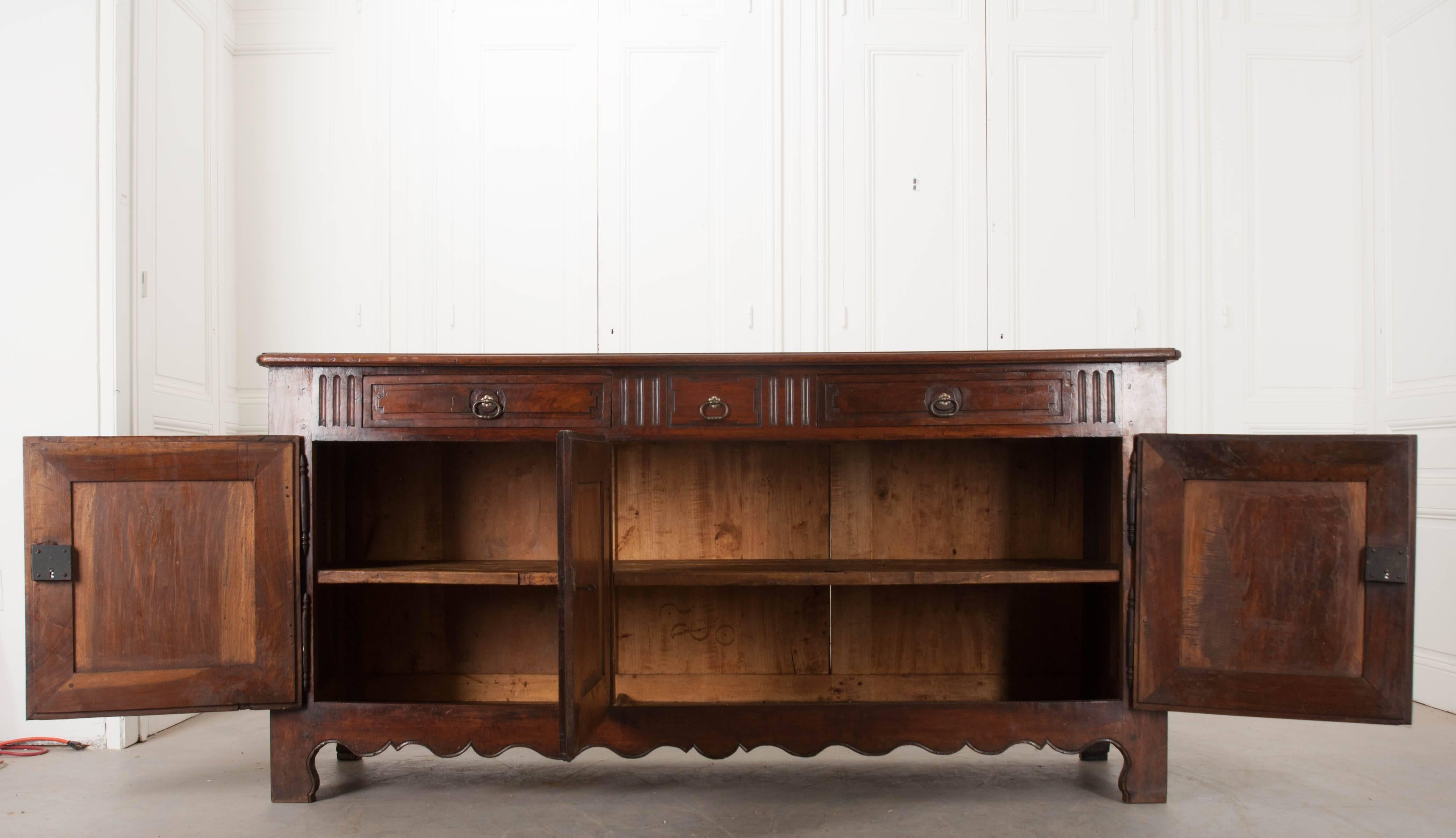 French 19th Century Transitional Walnut Enfilade 3