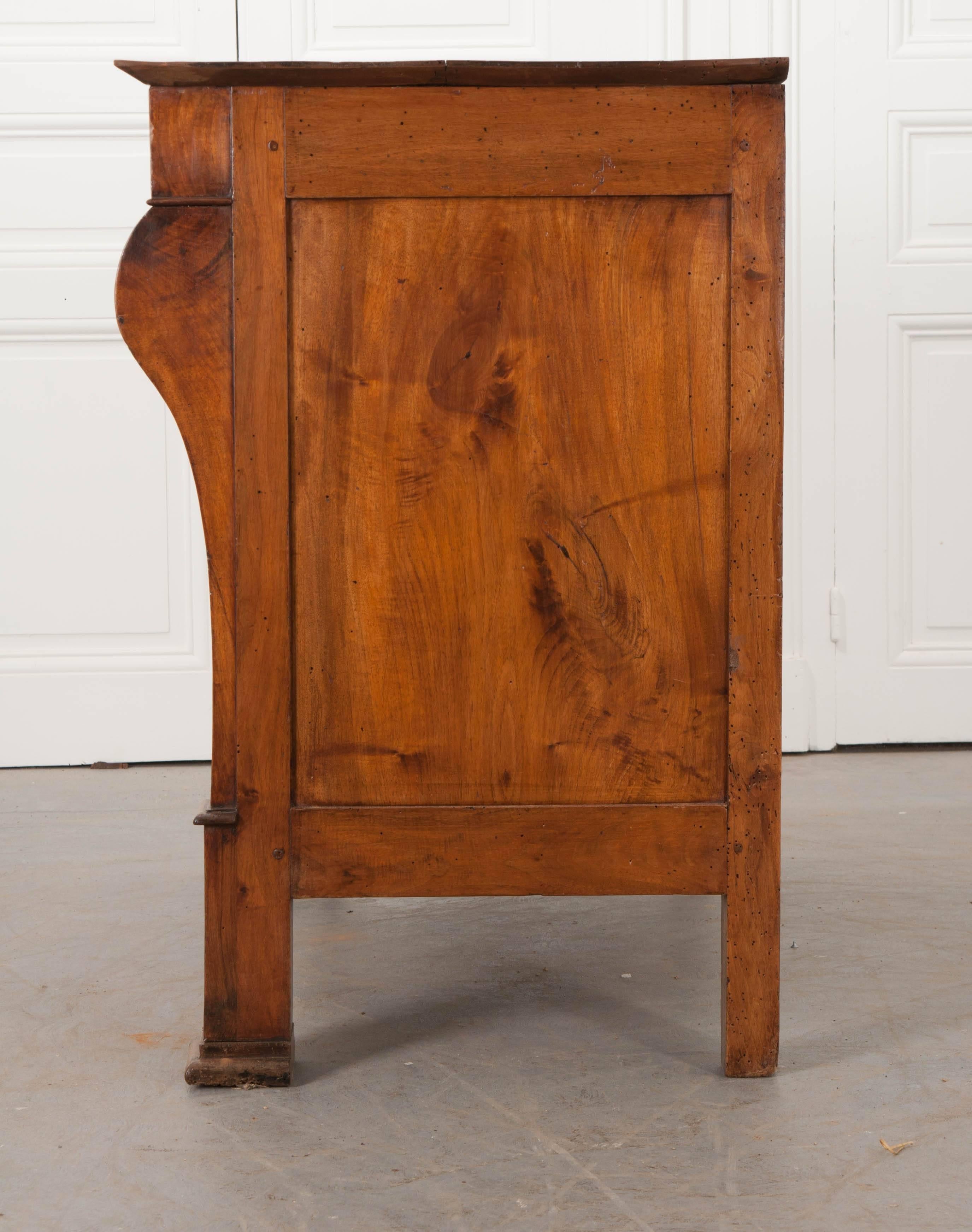 French 19th Century Transitional Walnut Commode 3