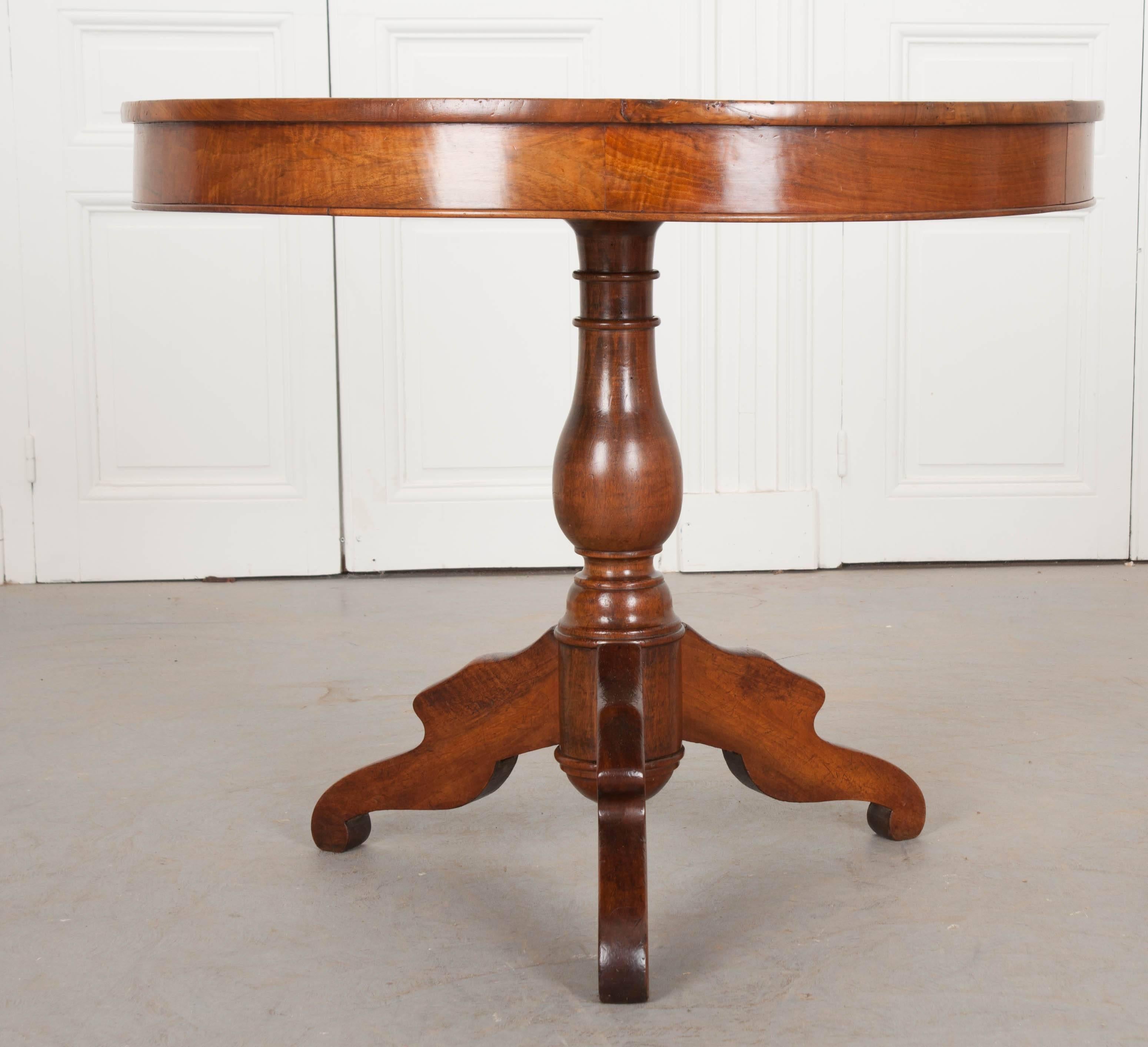 French 19th Century Walnut Pedestal Centre Table 4