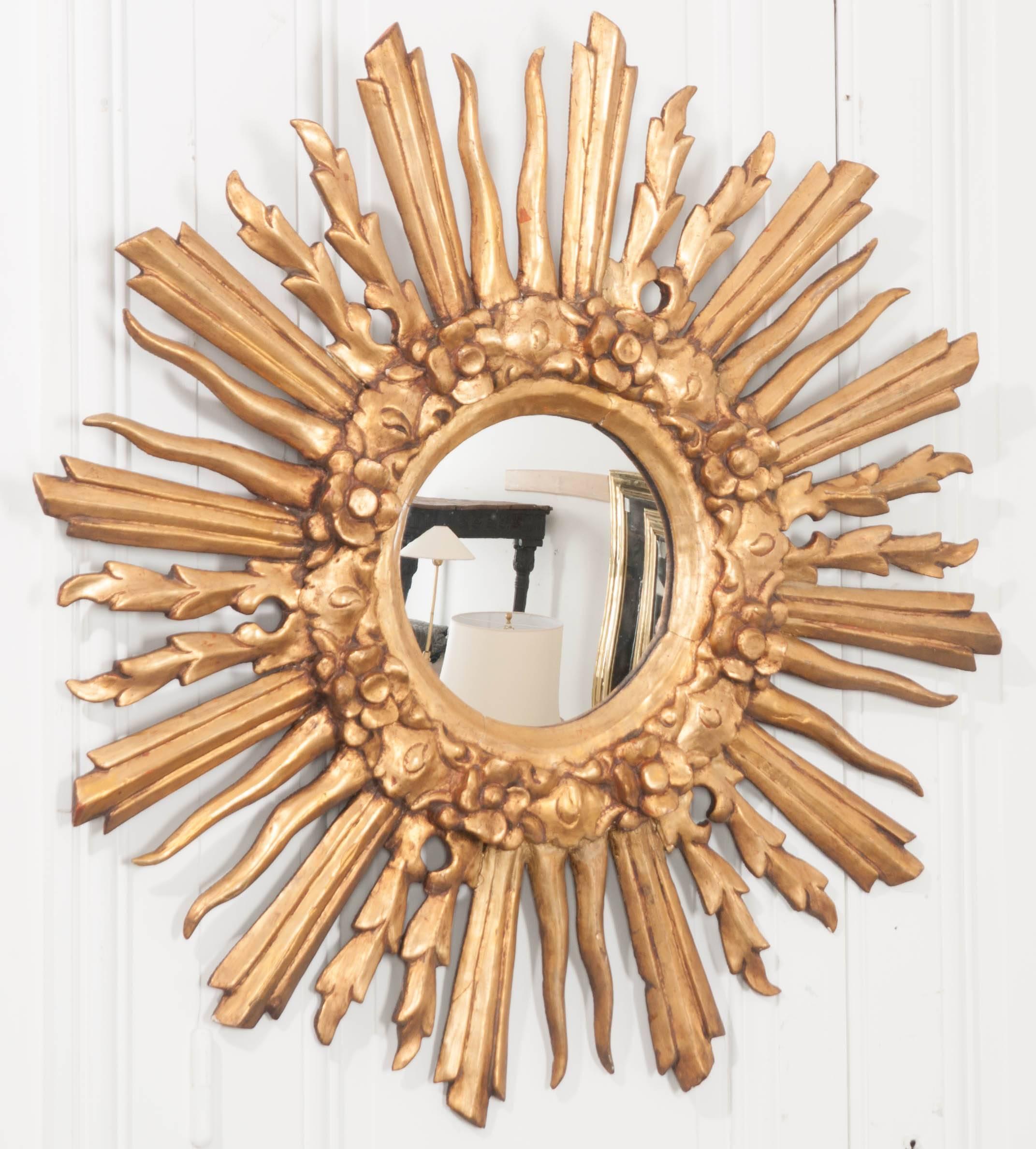French 19th Century Giltwood Starburst Mirror In Good Condition In Baton Rouge, LA