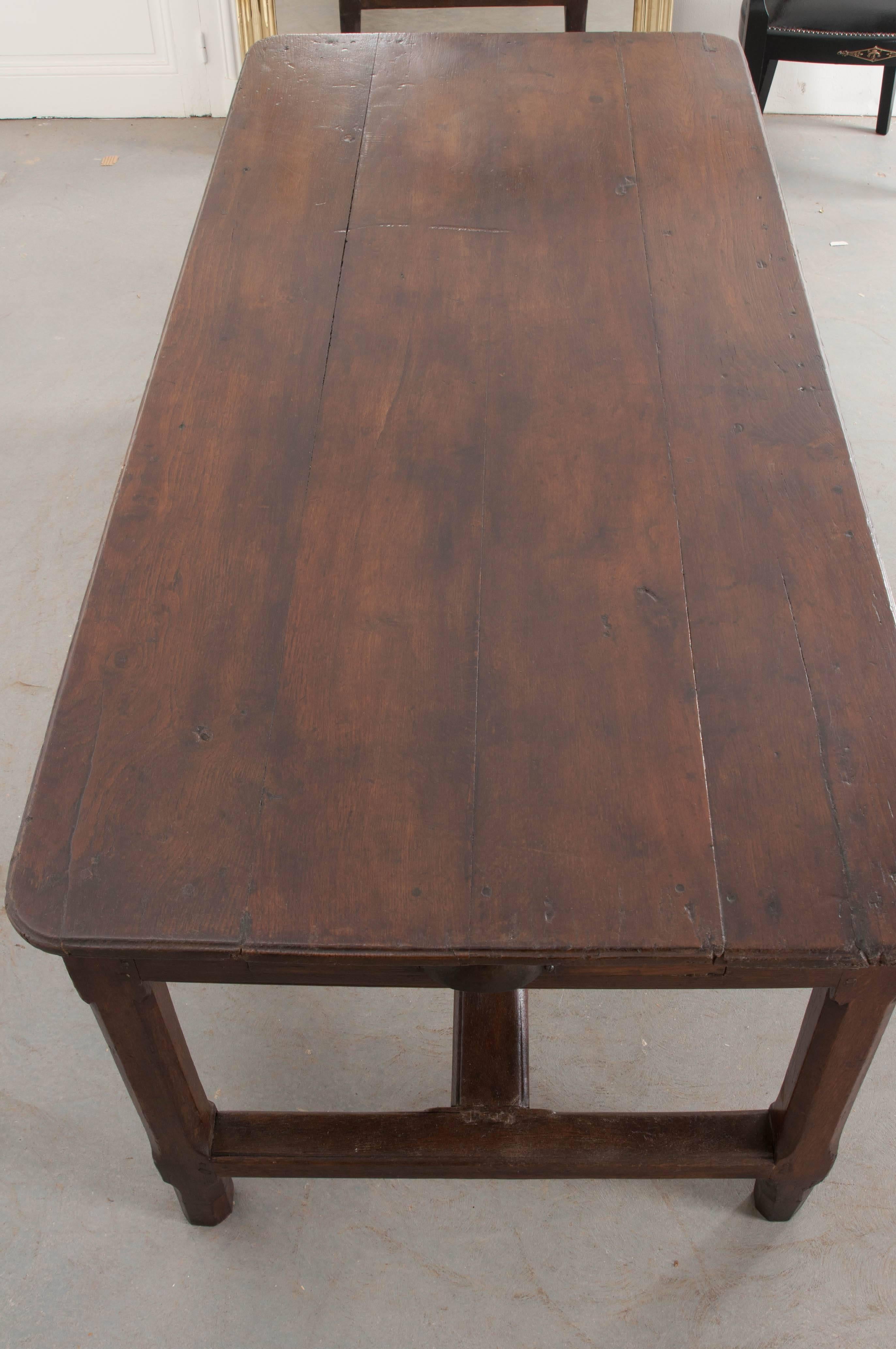 French Provincial French 19th Century Oak Farmhouse Dining Table