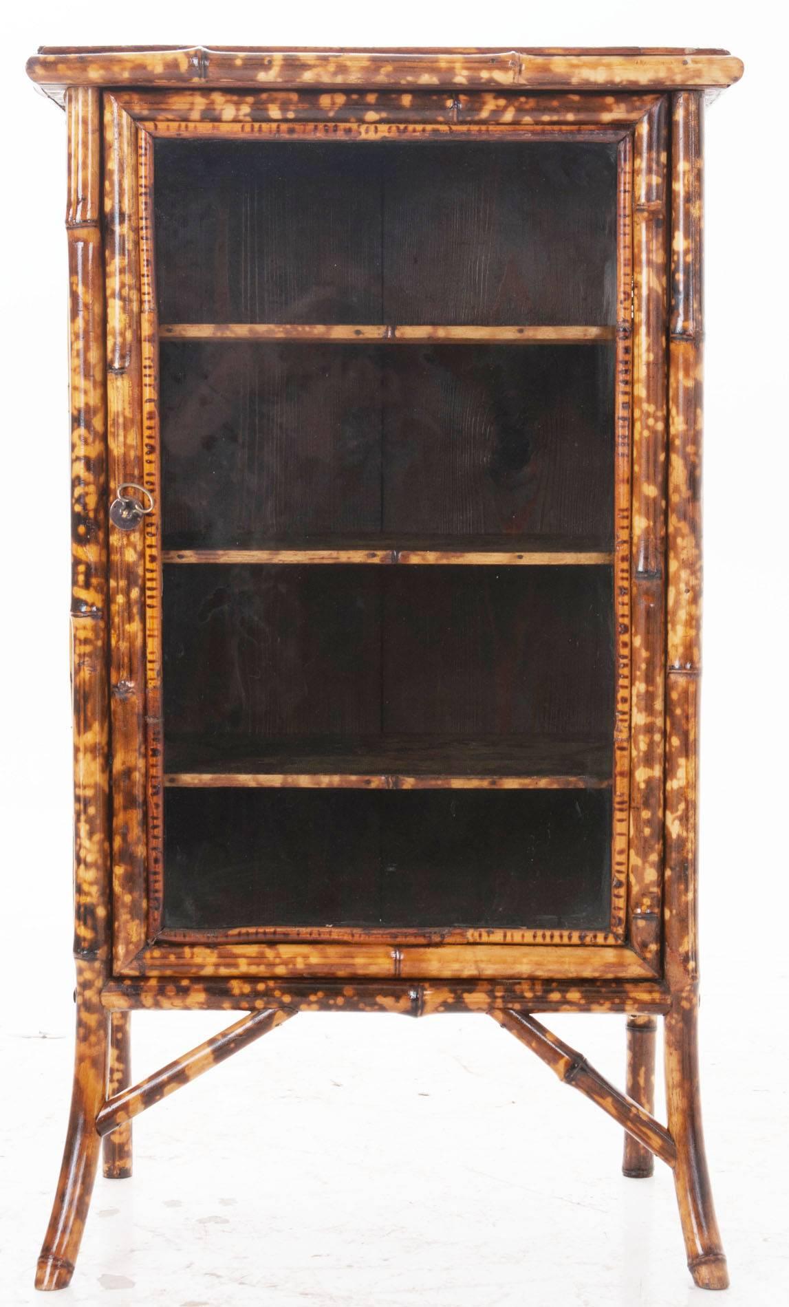 English Fish Decoupage Bamboo Cabinet In Good Condition In Baton Rouge, LA