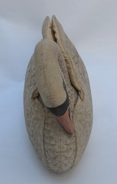 Large decorative swan-shaped cushion Valérie Leonard for The Toy Works 1987