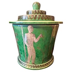 "Cena degli anni '30", eccezionale urna con coperchio di Argenta, Art Déco, argento e verde