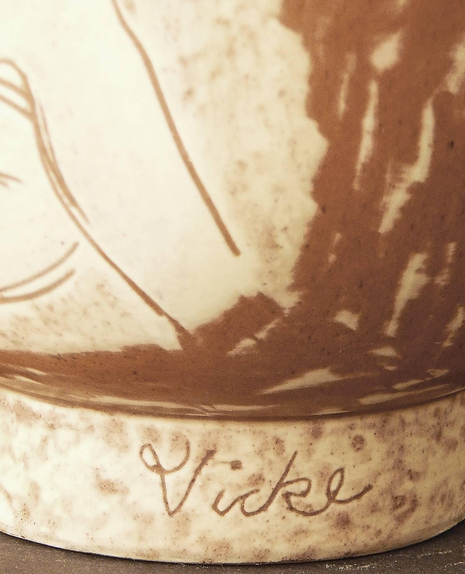 Seltene Art-Déco-Vase „Sitzender Akt“ von Vicke Linstrand, 1940er Jahre (Schwedisch) im Angebot