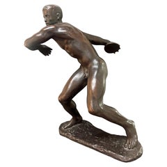 « Lanceur de disque nu », sculpture puissante et sensuelle représentant un athlète masculin, 1938