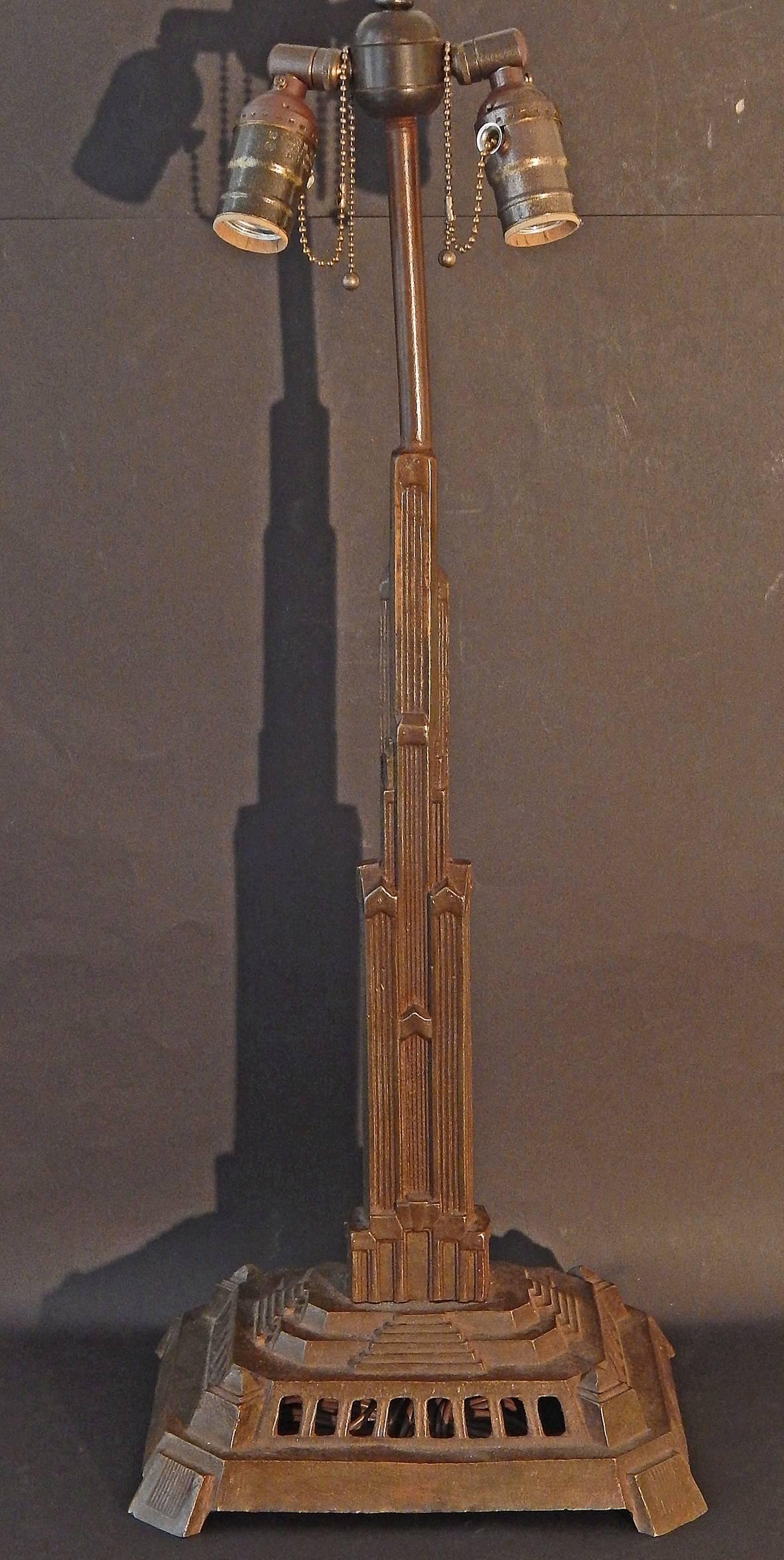 Pair of Bronze Art Deco Skyscraper Lamps, Antique and Highly Rare For Sale 1