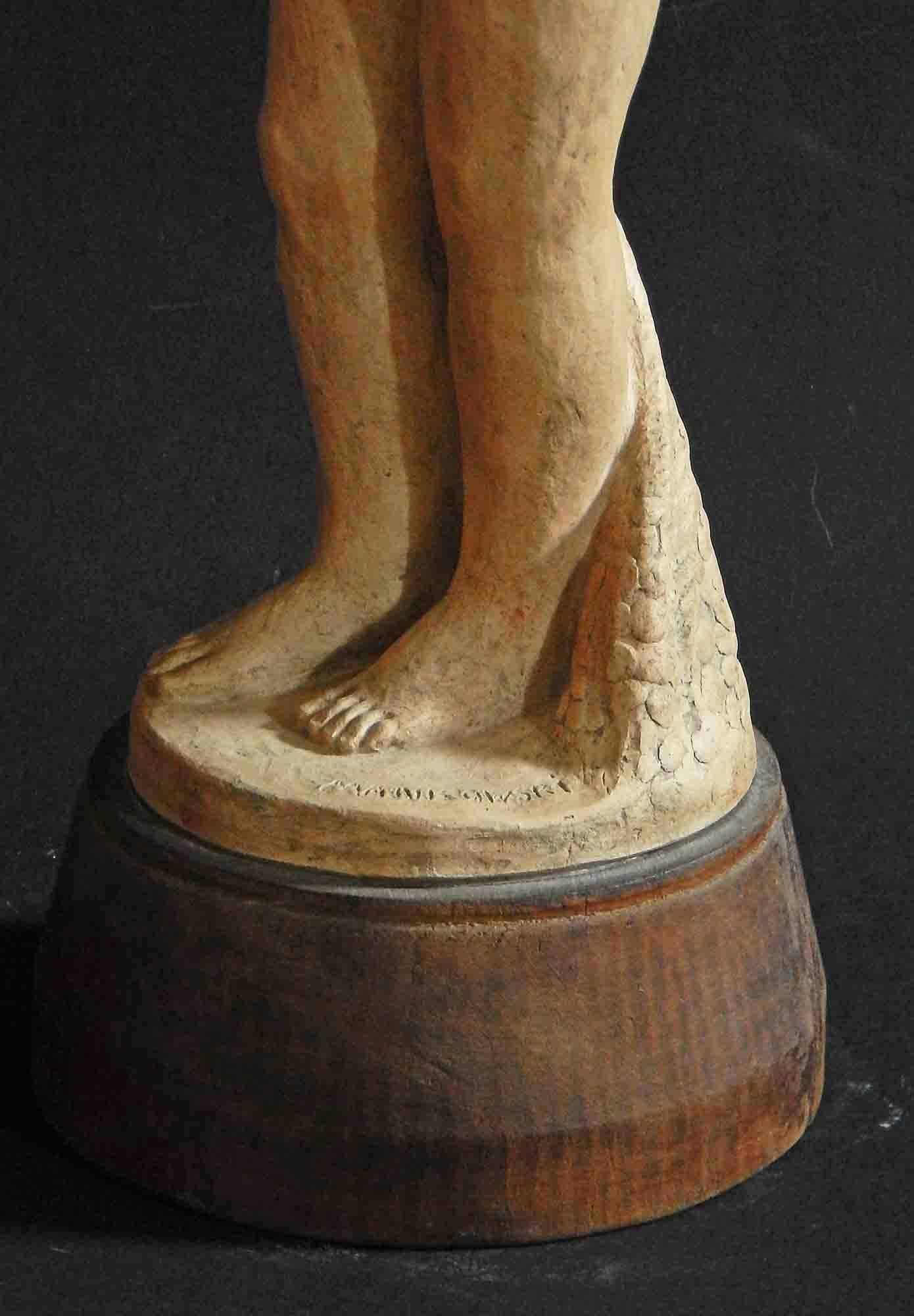 „“Statuesque weiblicher Akt“, prächtige Art-Déco-Skulptur von Mankowski (Gebrannt) im Angebot