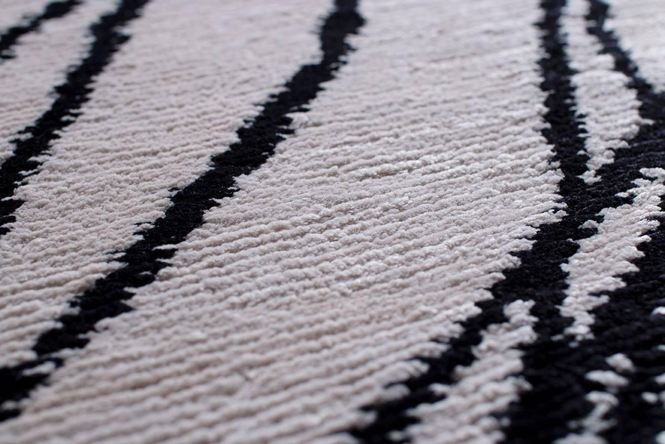 Modern Black and White 'Spin' Oval Rug For Sale at 1stdibs
