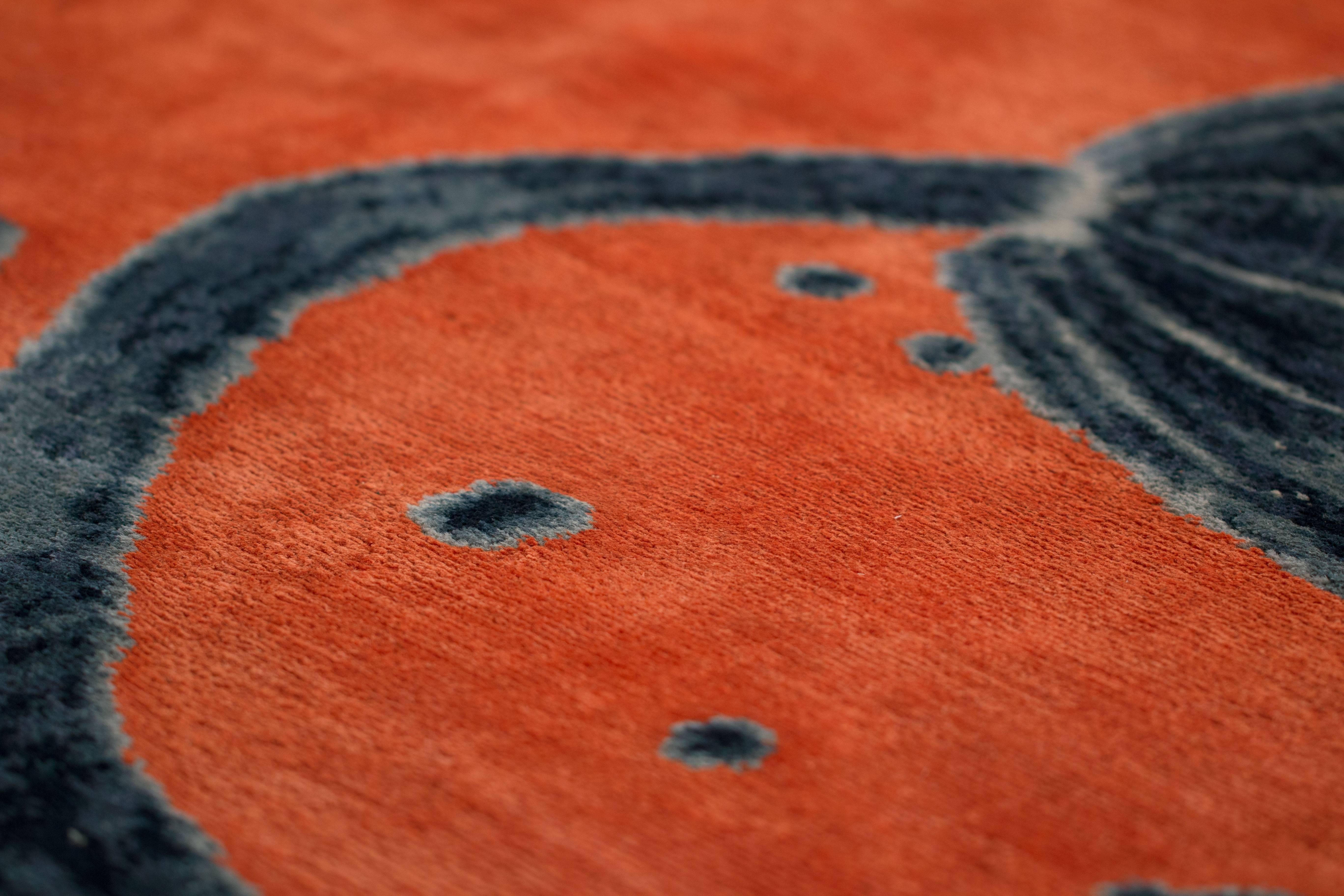 Hand-Woven Orange and Indigo 'Water Flowers' Area Rug in Silk and Wool