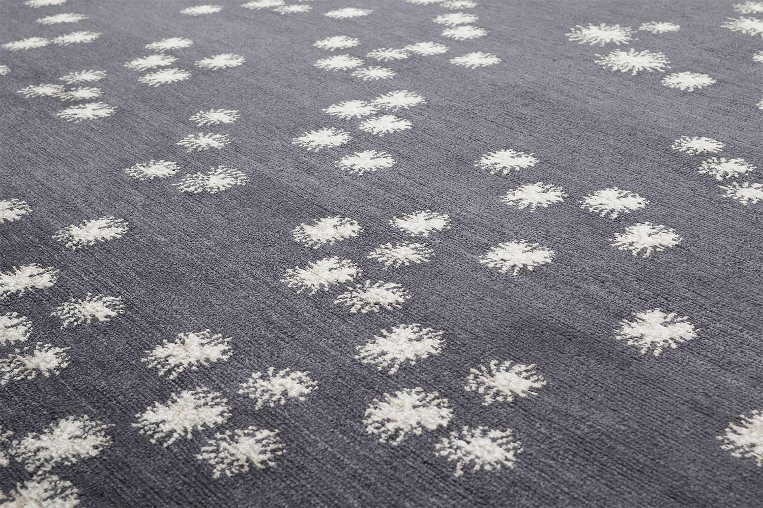 Contemporary Midnight Blue Silk And Wool Modern Asterisk Rug By CARINI 8x10 
