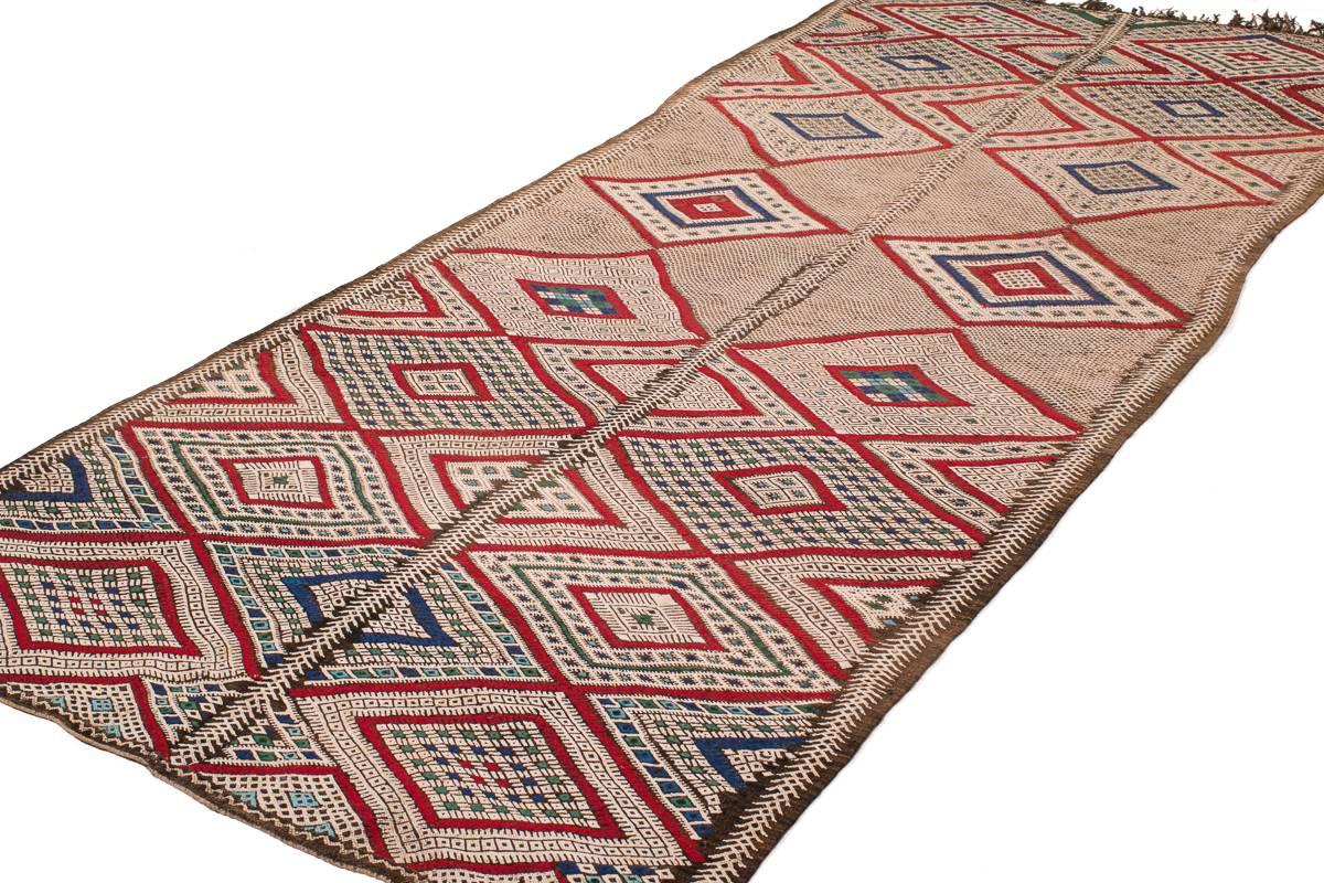 Outstanding Vintage Beni Mguild Flat-Weave Rug In Excellent Condition In New York, NY