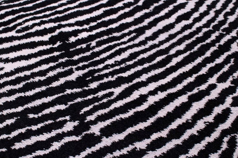 Black and White Graphic Thumbprint Area Rug For Sale at 1stDibs