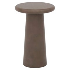 Mesita auxiliar redonda de yeso natural contemporáneo «Column», de Atelier BB, 33 cm de diámetro x 50 cm de altura