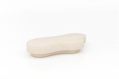Individuell gestaltbarer, handgefertigter Couchtisch aus Gips, organische Form, T170