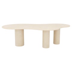 Table de salle à manger sculpturale en plâtre, faite main et personnalisable, aux formes organiques, T300