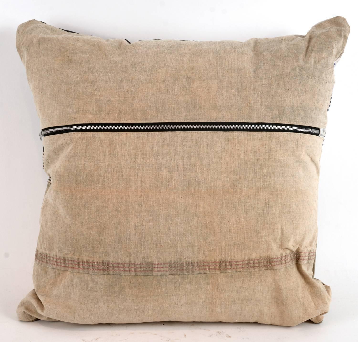 These pillows have a perfectly relaxed look including expected wear and tear to the vintage material. This is intentional and we believe it adds to the beauty and unique character of pillow.


 