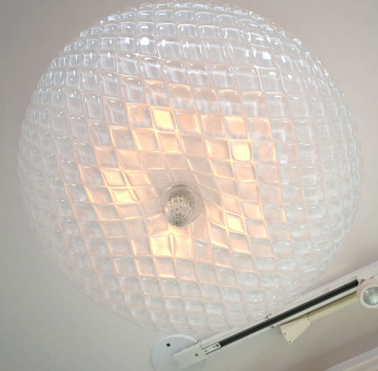 Shimmery Italian Textured Semi Flush Ceiling Light In condizioni ottime in vendita a Westport, CT