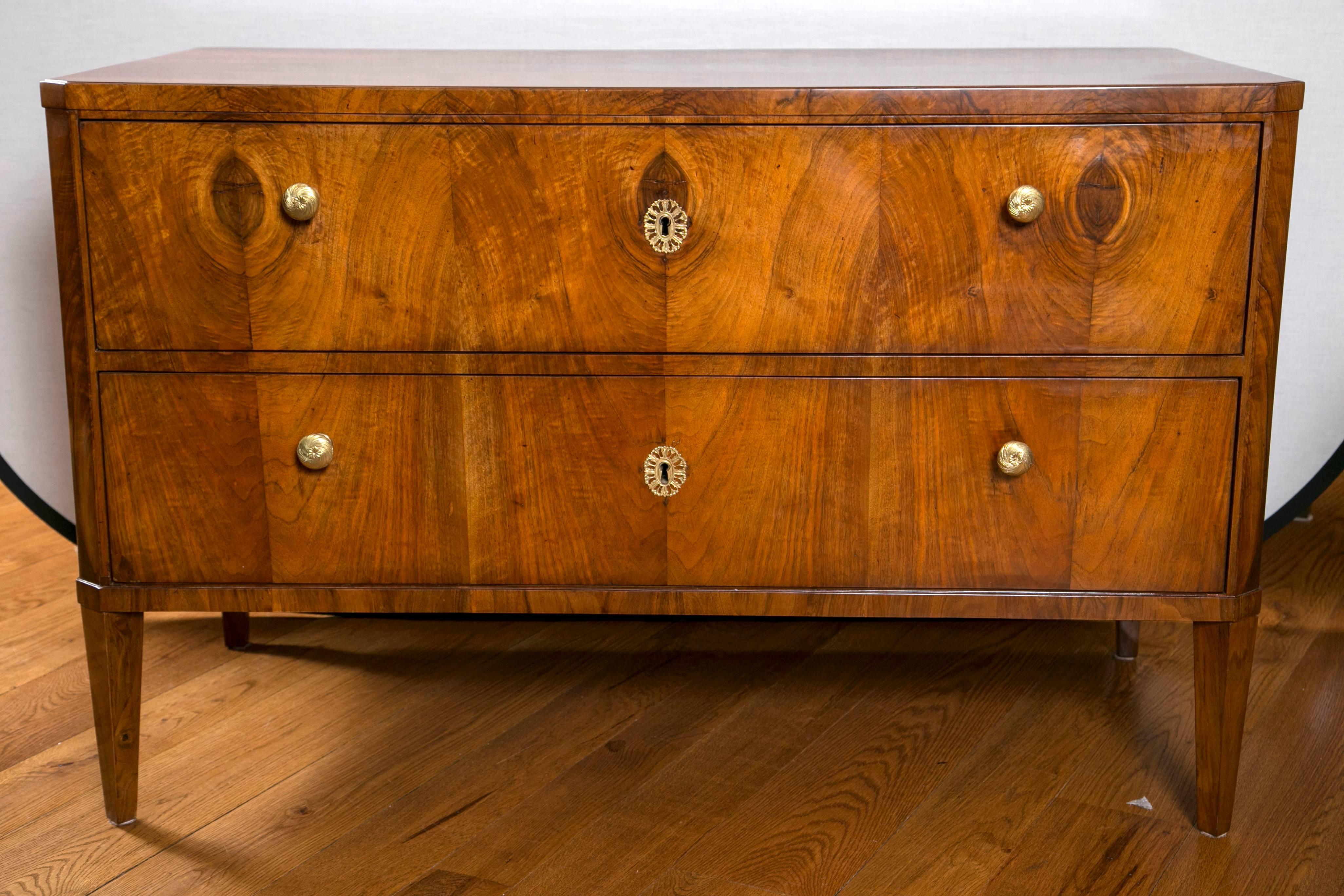 Mid-19th Century Large Early Biedermeier Walnut Chest of Drawers