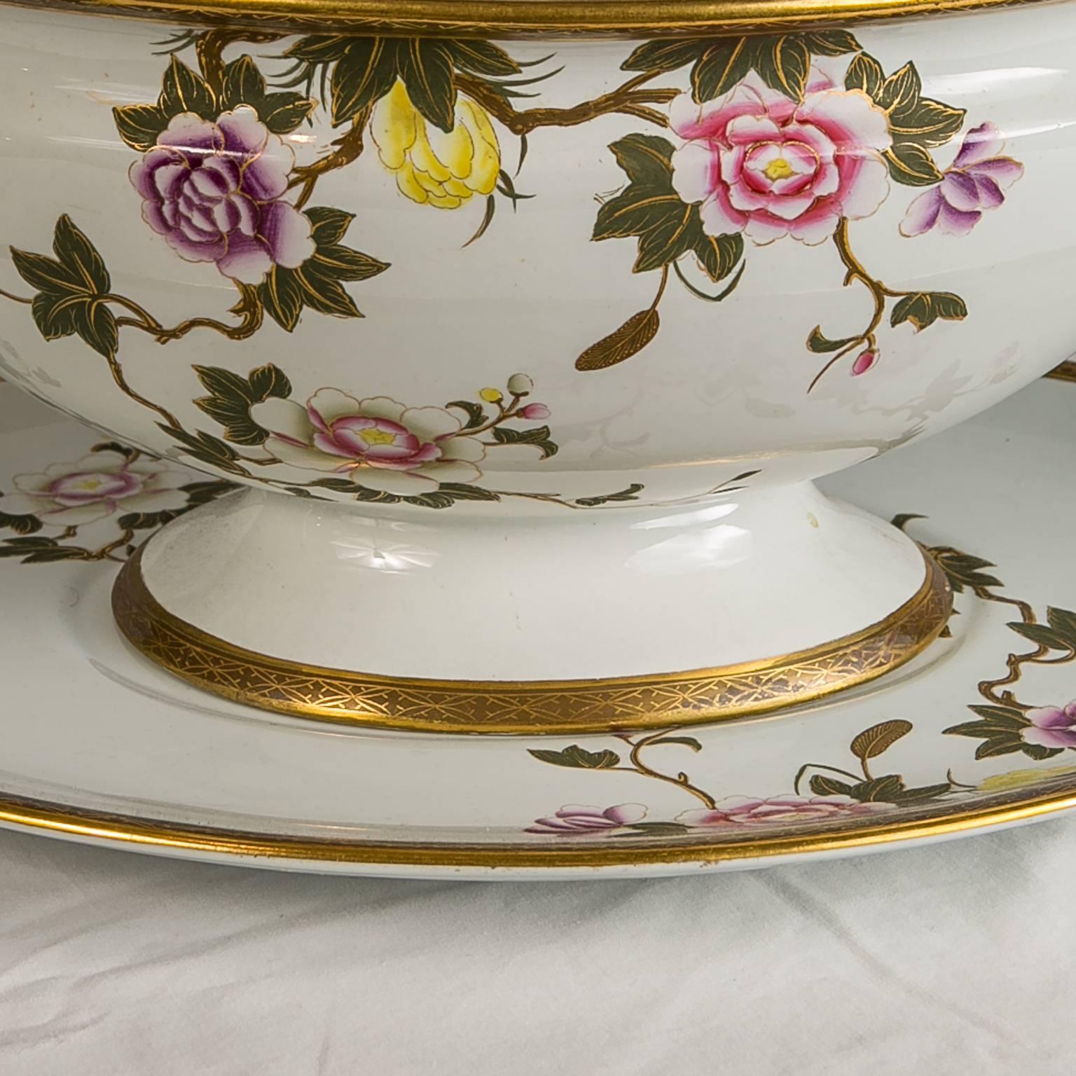 Aesthetic Movement Royal Worcester Porcelain Soup Tureen Made in 1851 For Sale