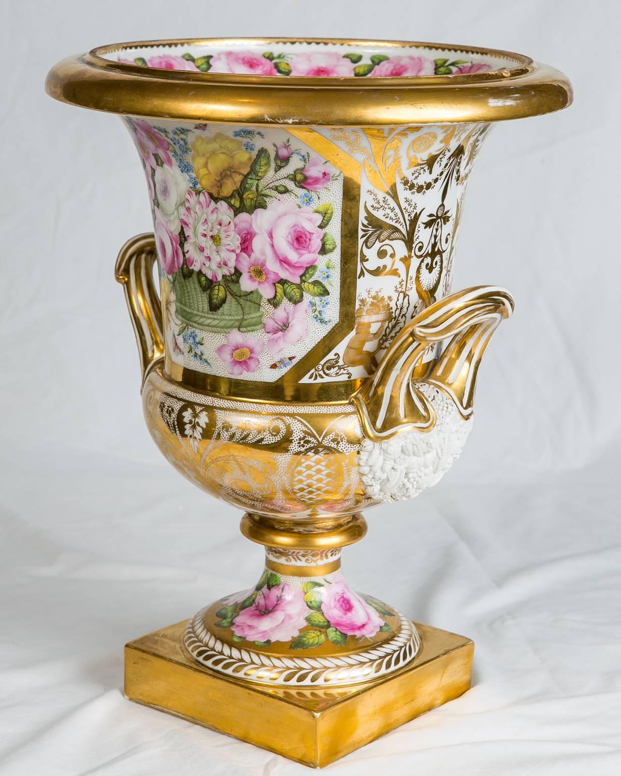 British Antique Spode Porcelain Urn Made in England circa 1810 For Sale
