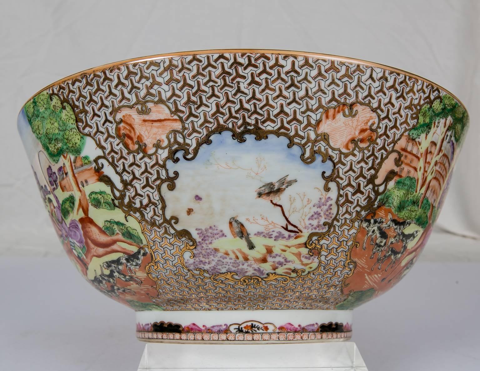 20th Century Fine Reproduction Chinese Porcelain Hunt Bowl with 18th Century Scene
